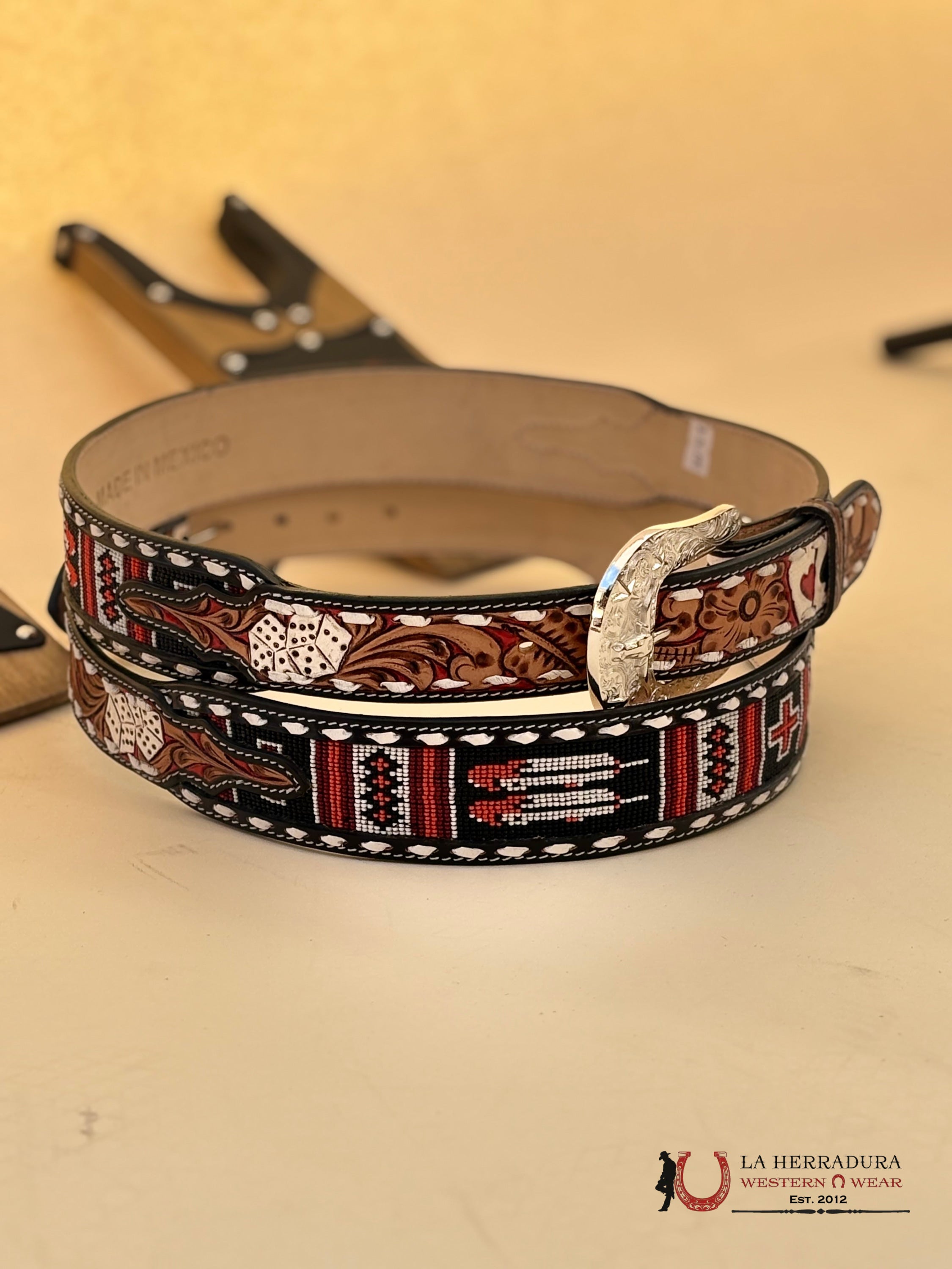 La Herradura Aztec Red Black Cards&Cross Handtooled New Design Belt Cinturones Hombres