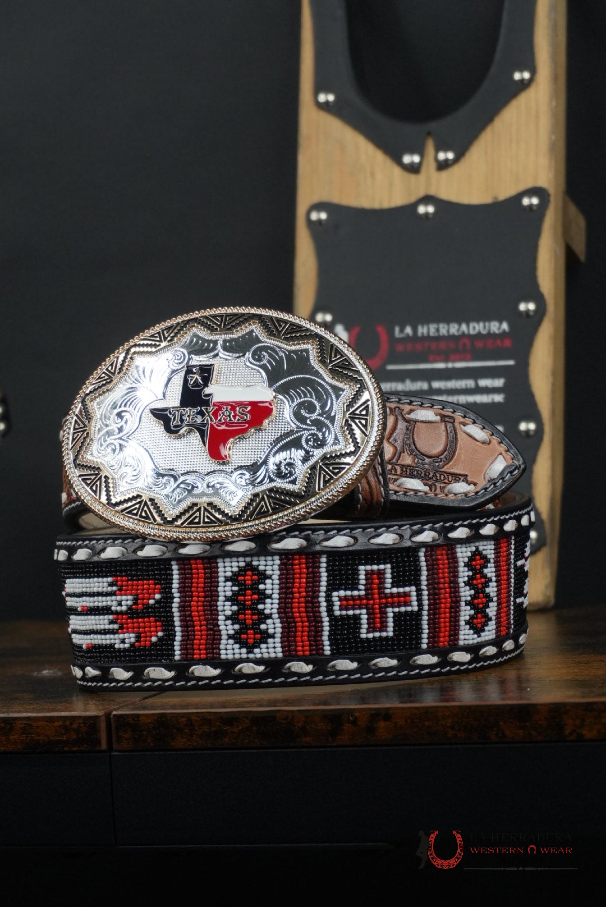 LA HERRADURA AZTEC RED BLACK CARDS&CROSS HANDTOOLED NEW DESIGN BELT