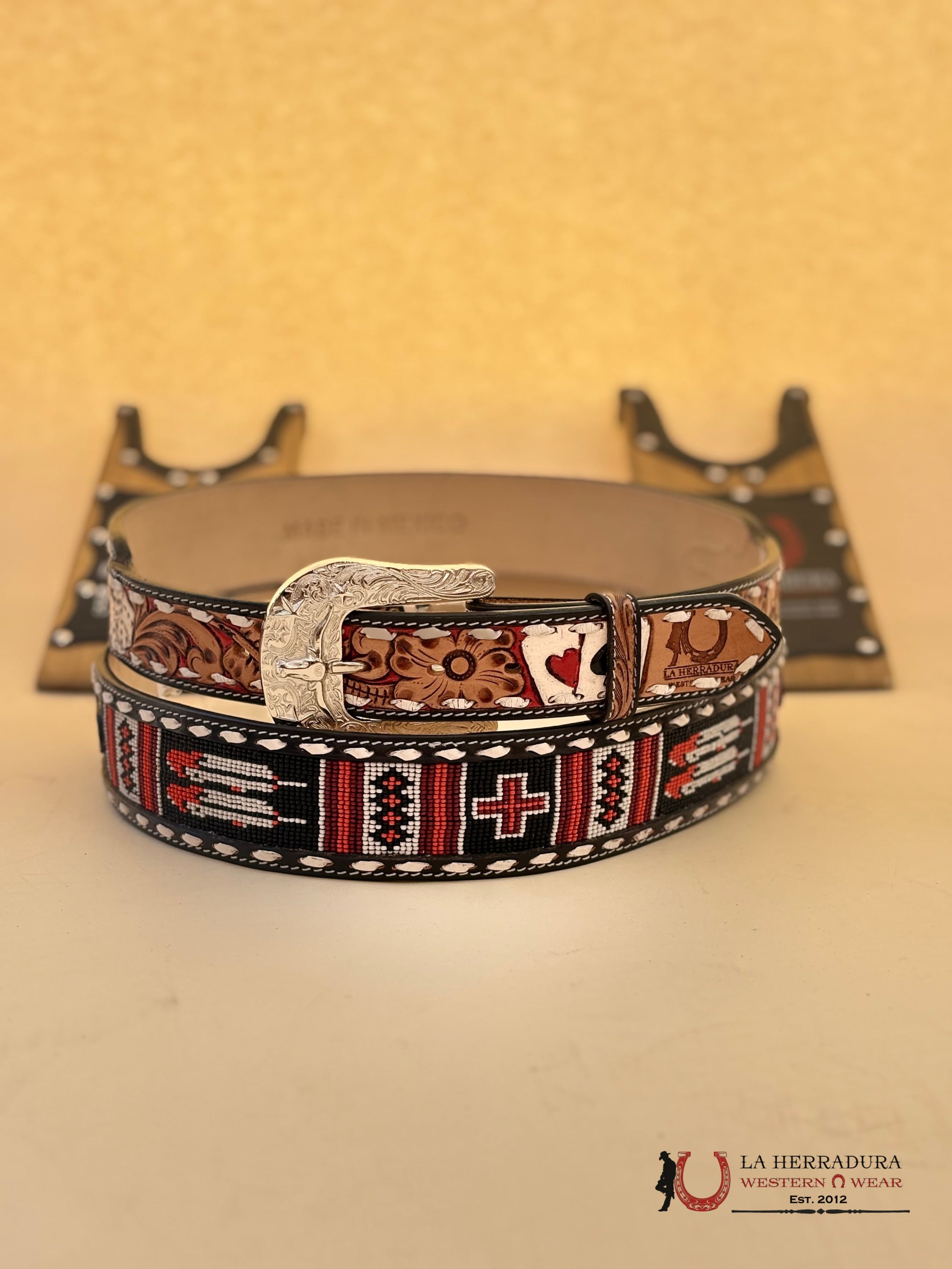 La Herradura Aztec Red Black Cards&Cross Handtooled New Design Belt Cinturones Hombres