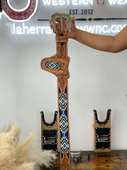 CINTURÓN LA HERRADURA AZTECA AZUL REY GRABADO A MANO DE 2 PULGADAS