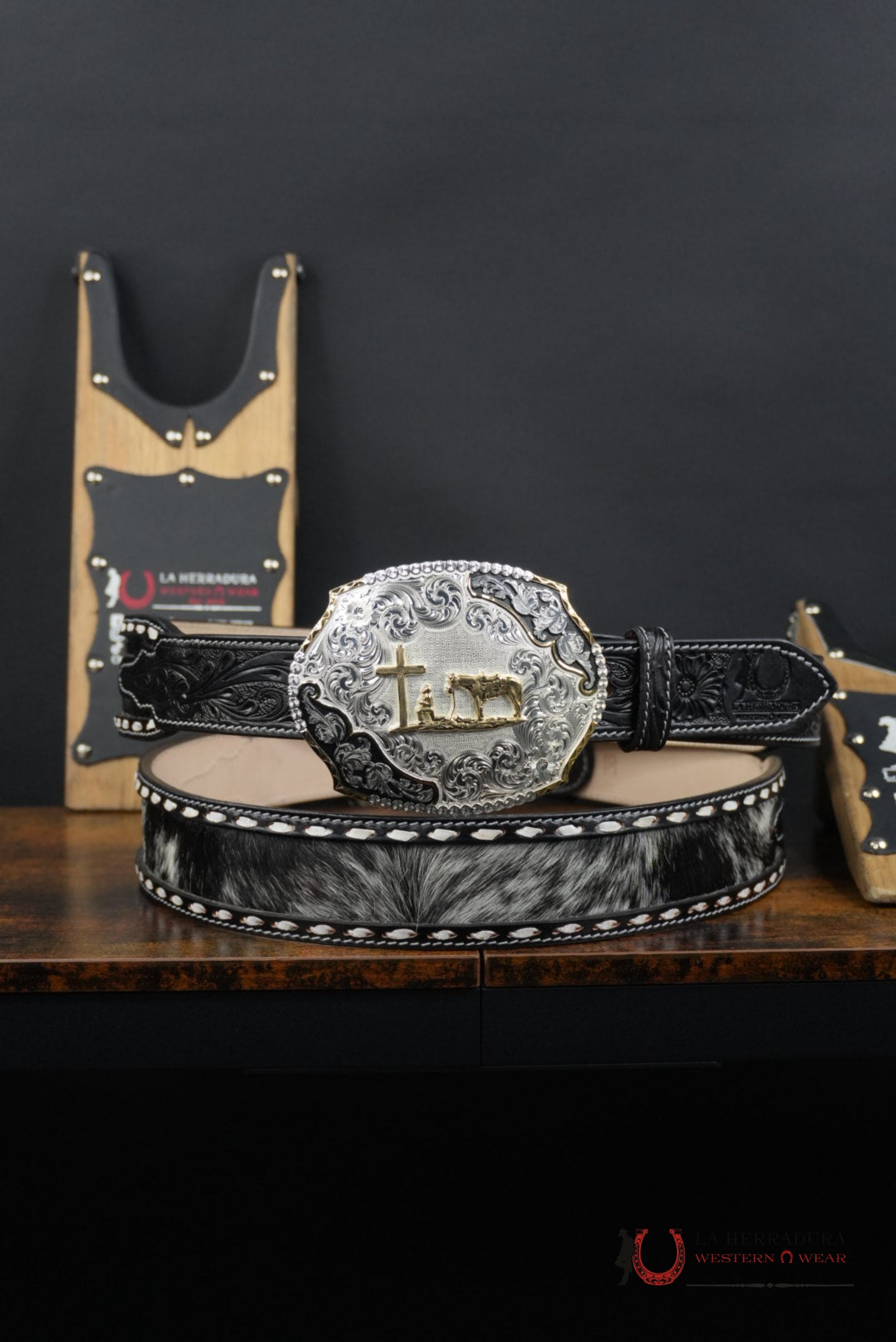 LA HERRADURA BLACK COWHIDE HANDTOOLED NEW DESIGN BELT CINTURONES HOMBRES