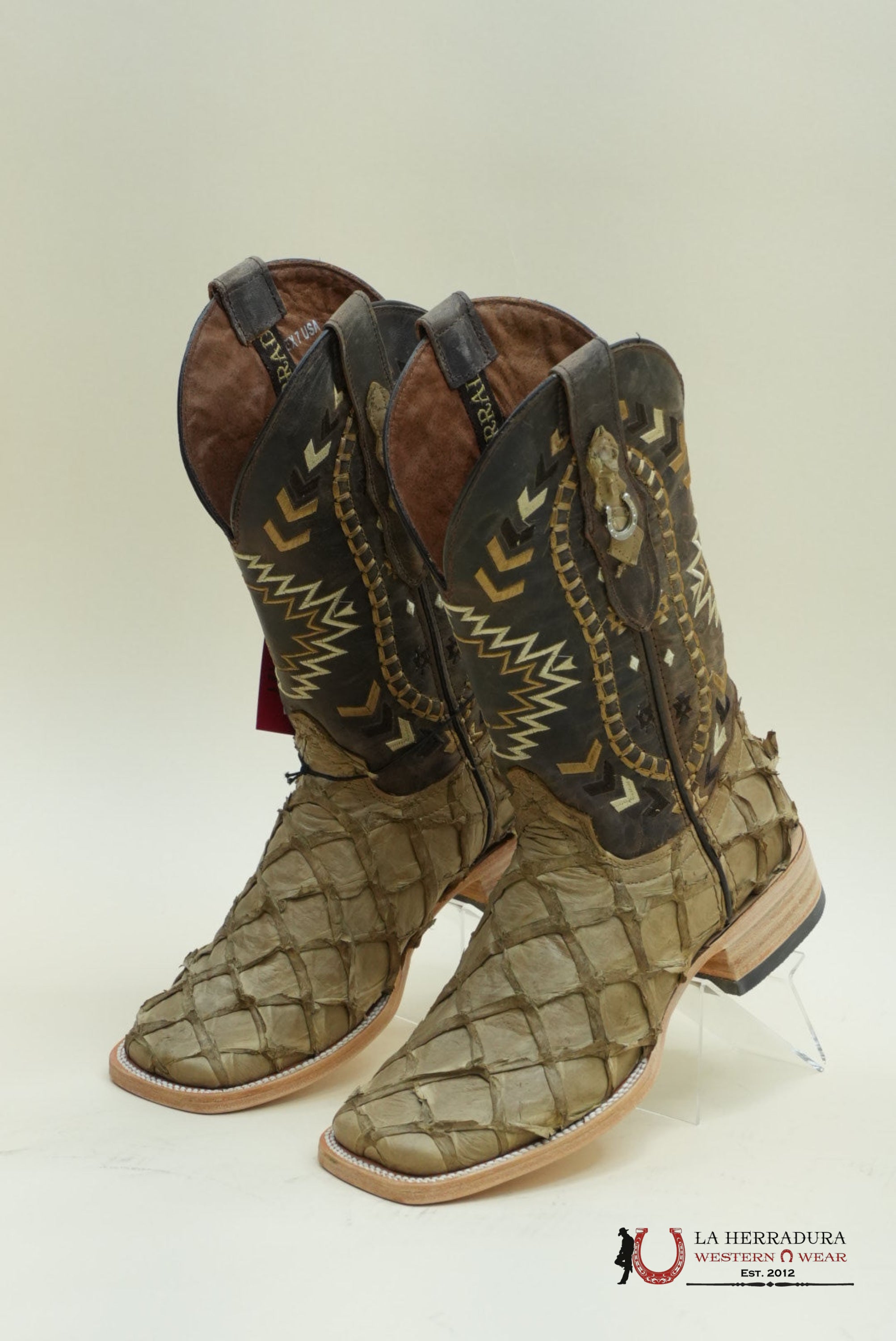 LA HERRADURA PESCADO CAMEL OF CHEROKEE MIEL BOOT BOTAS HOMBRES