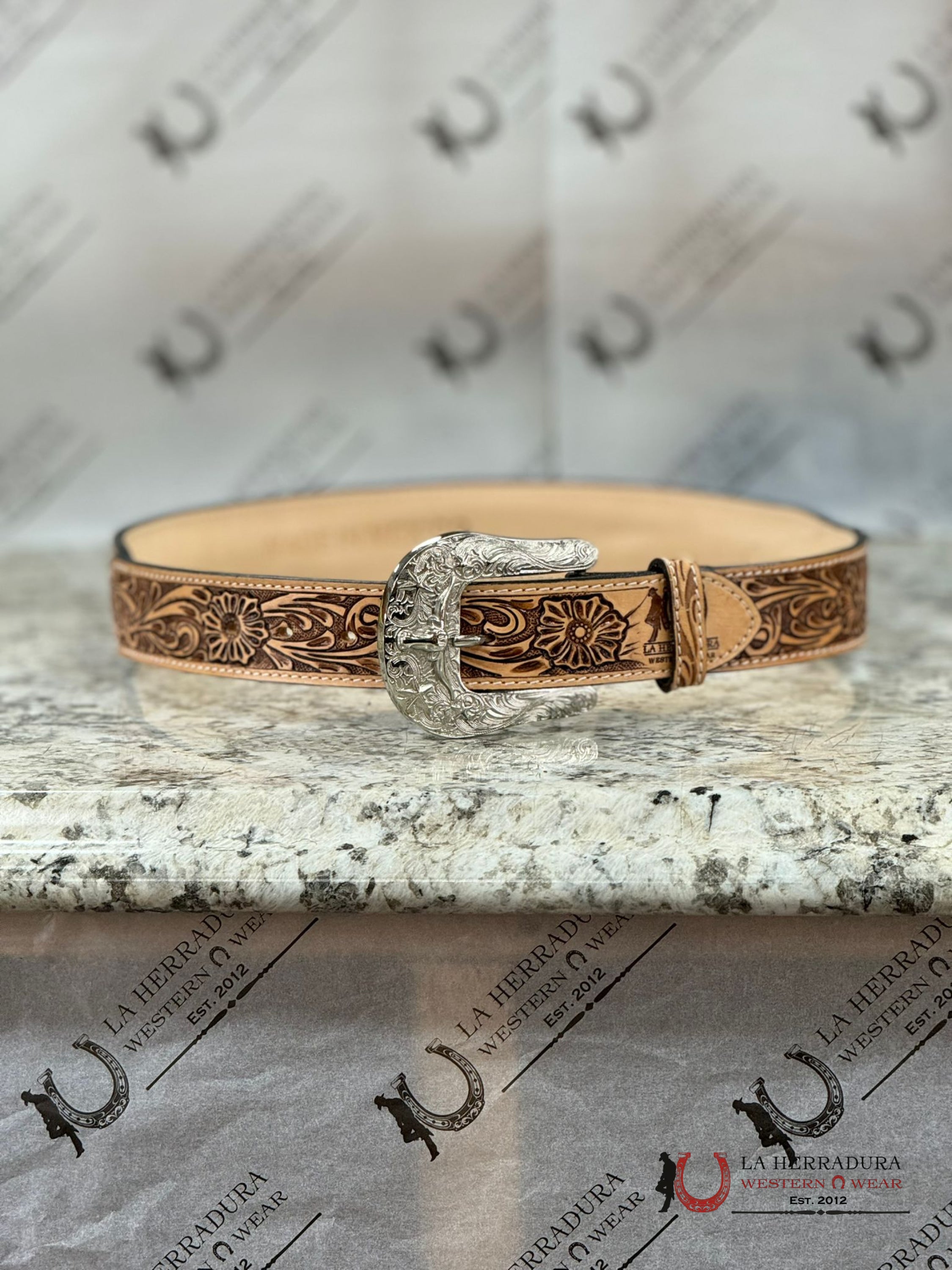 La Herradura Light Aztec Beaded Belt Cinturones Hombres