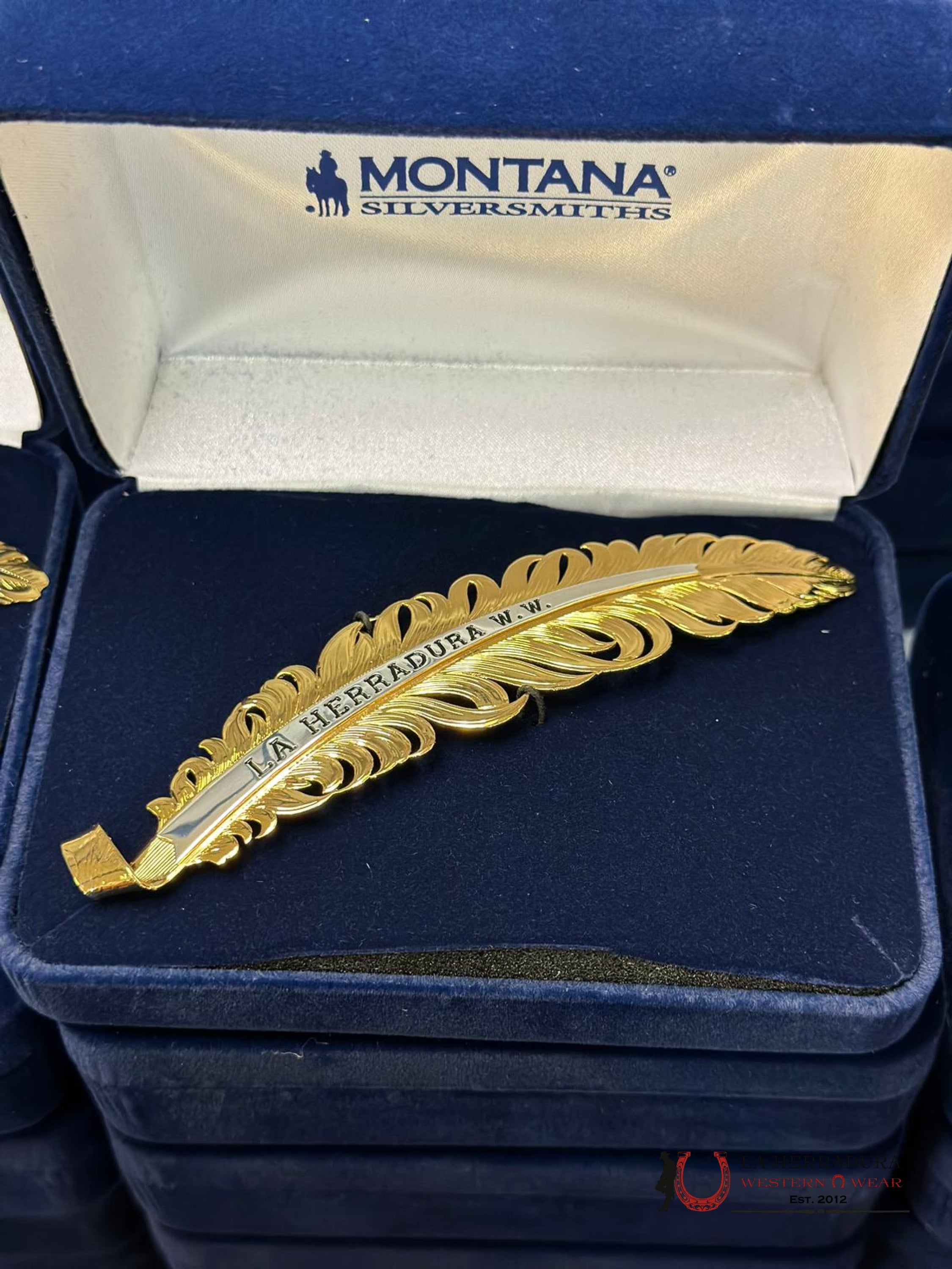 Montana Hat Feather Dorado La Herradura W.w. Accesorios