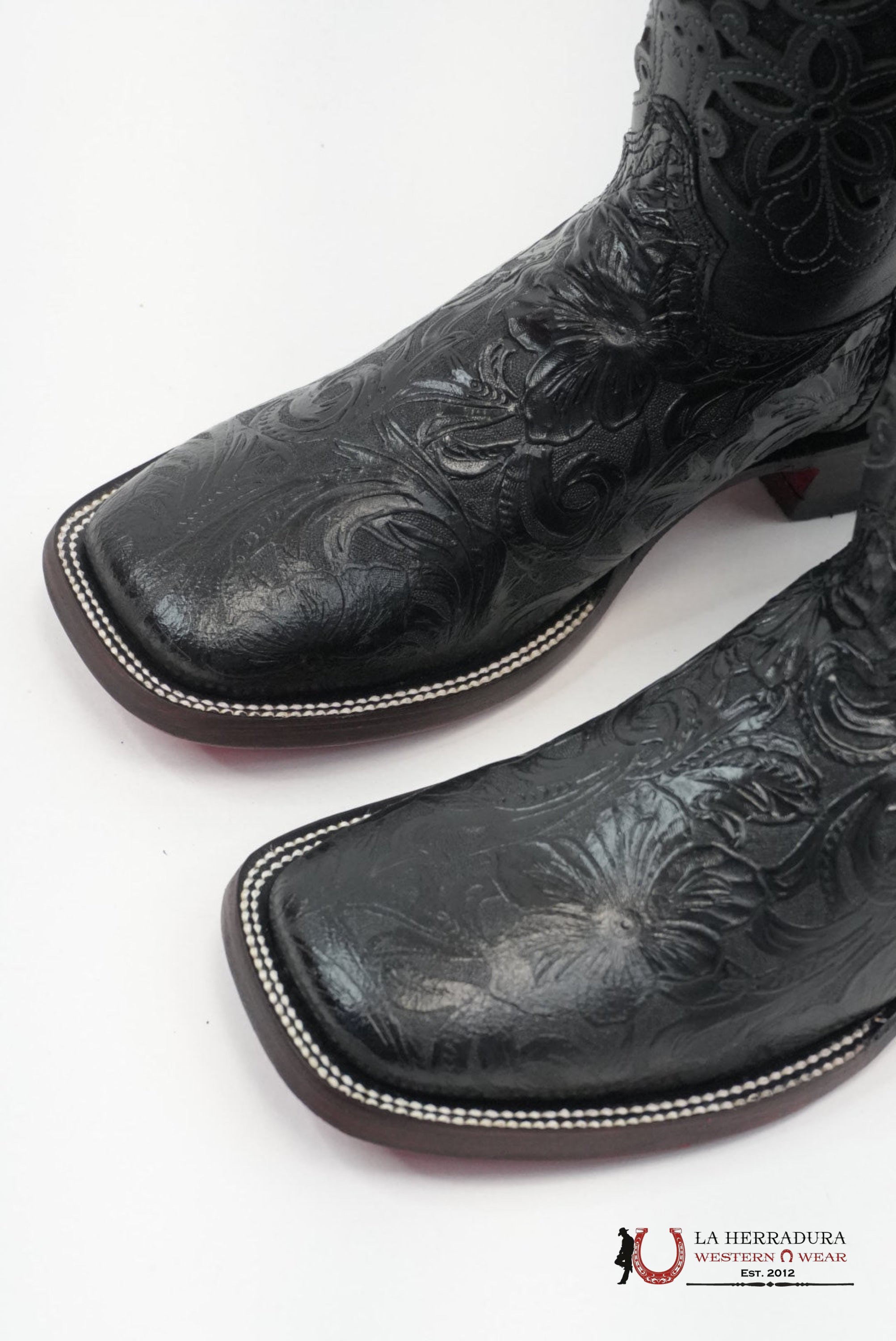 LA HERRADURA WOMEN ALMA CINCELADO NEGRO RED BOTTOM BOTAS MUJERES