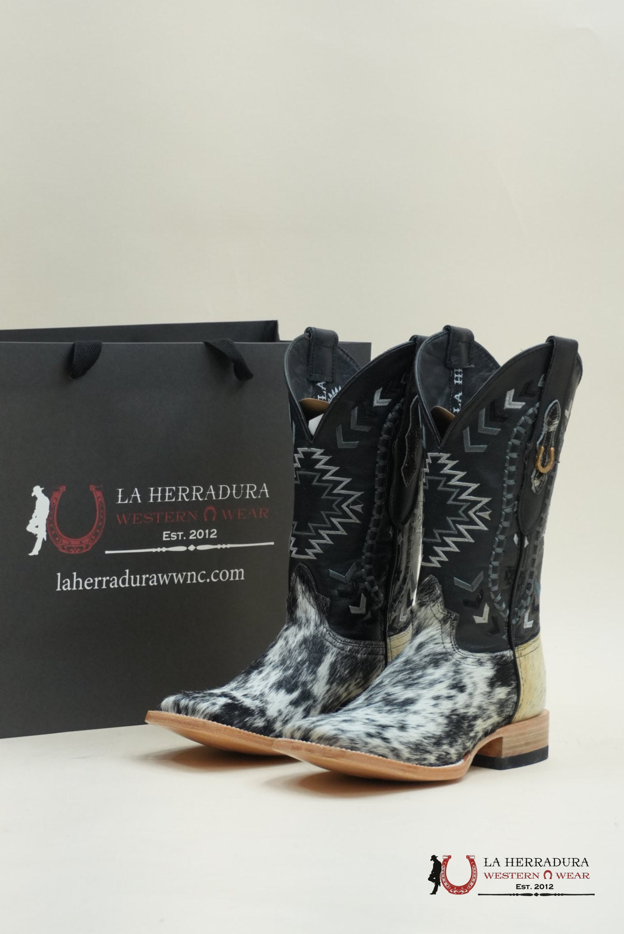 LA HERRADURA WOMEN PELO DE VACA BLANCO/NEGRO CHEROKEE NEGRO BOOT BOTAS MUJERES