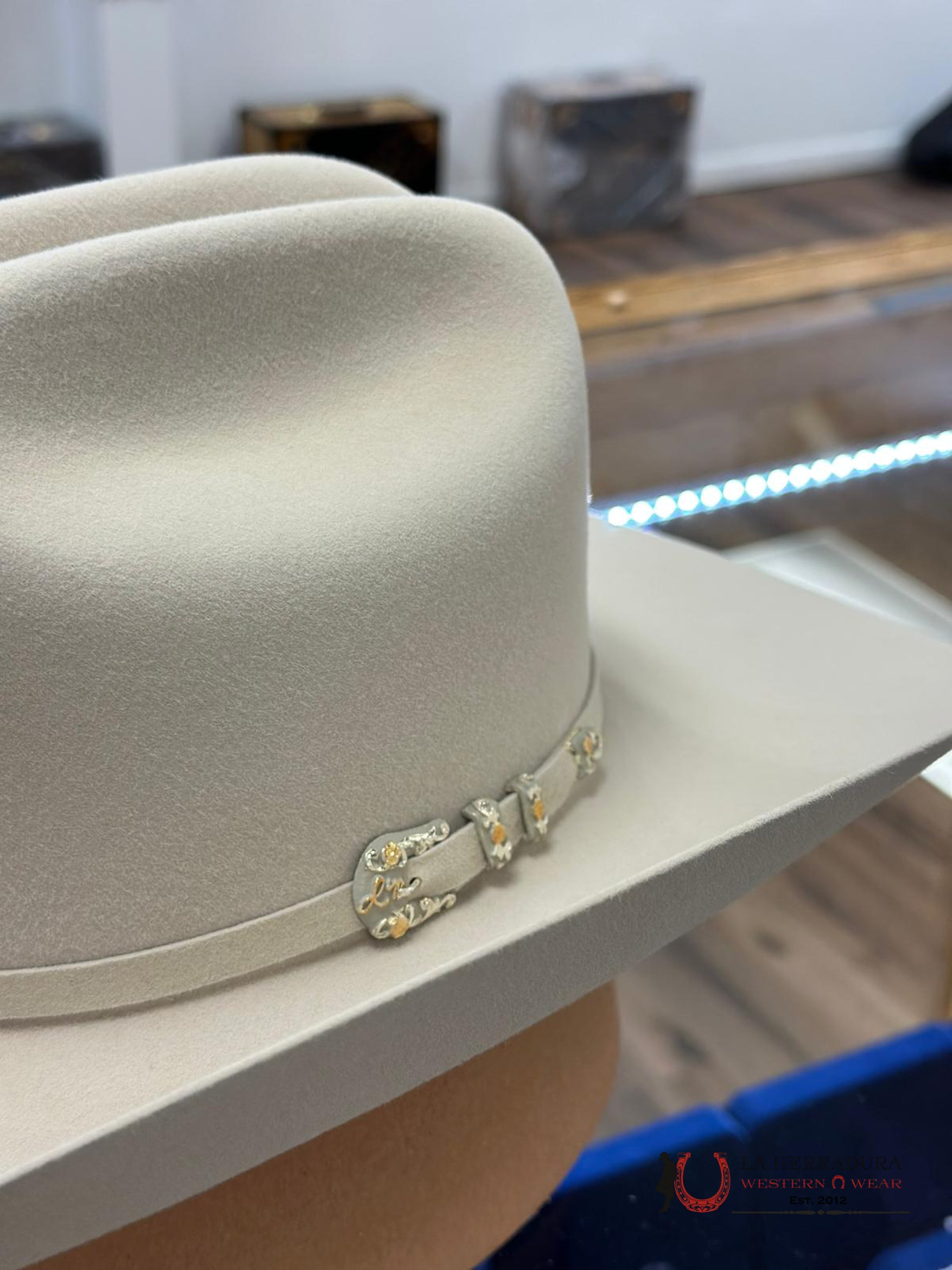 Larry Mahan´s 10X Jerarca Silver Belly Tejana