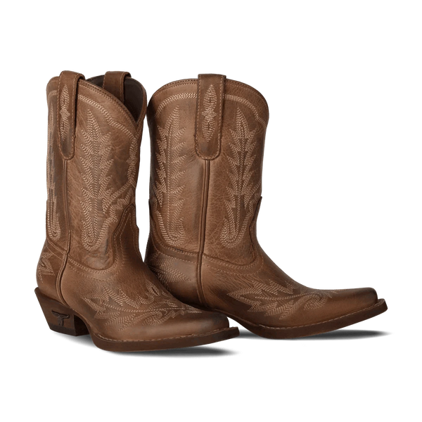 BOTA DE CAÑA ALTA DE MUJER COLOR ARCILLA DEL DESIERTO PUNTA AFILADA LK2562C
