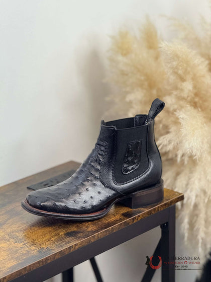 BOTA CORTA LOS ALTOS CUERO EXÓTICO DE AVESTRUZ NEGRO PUNTA CUADRADA -82BV0305
