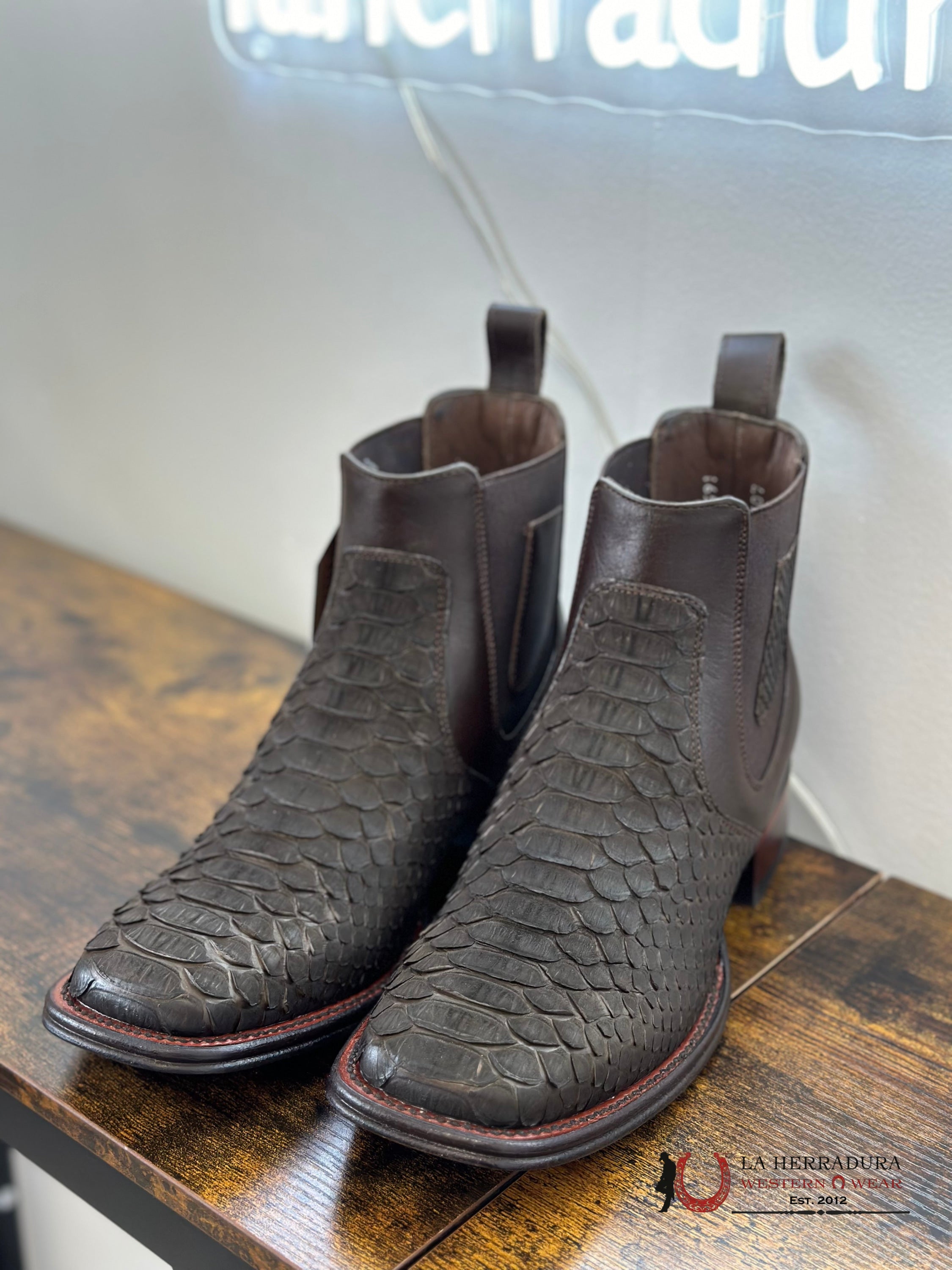 Los Altos Men Python Nobuck Brown Square Toe Short Boot Botas Hombres