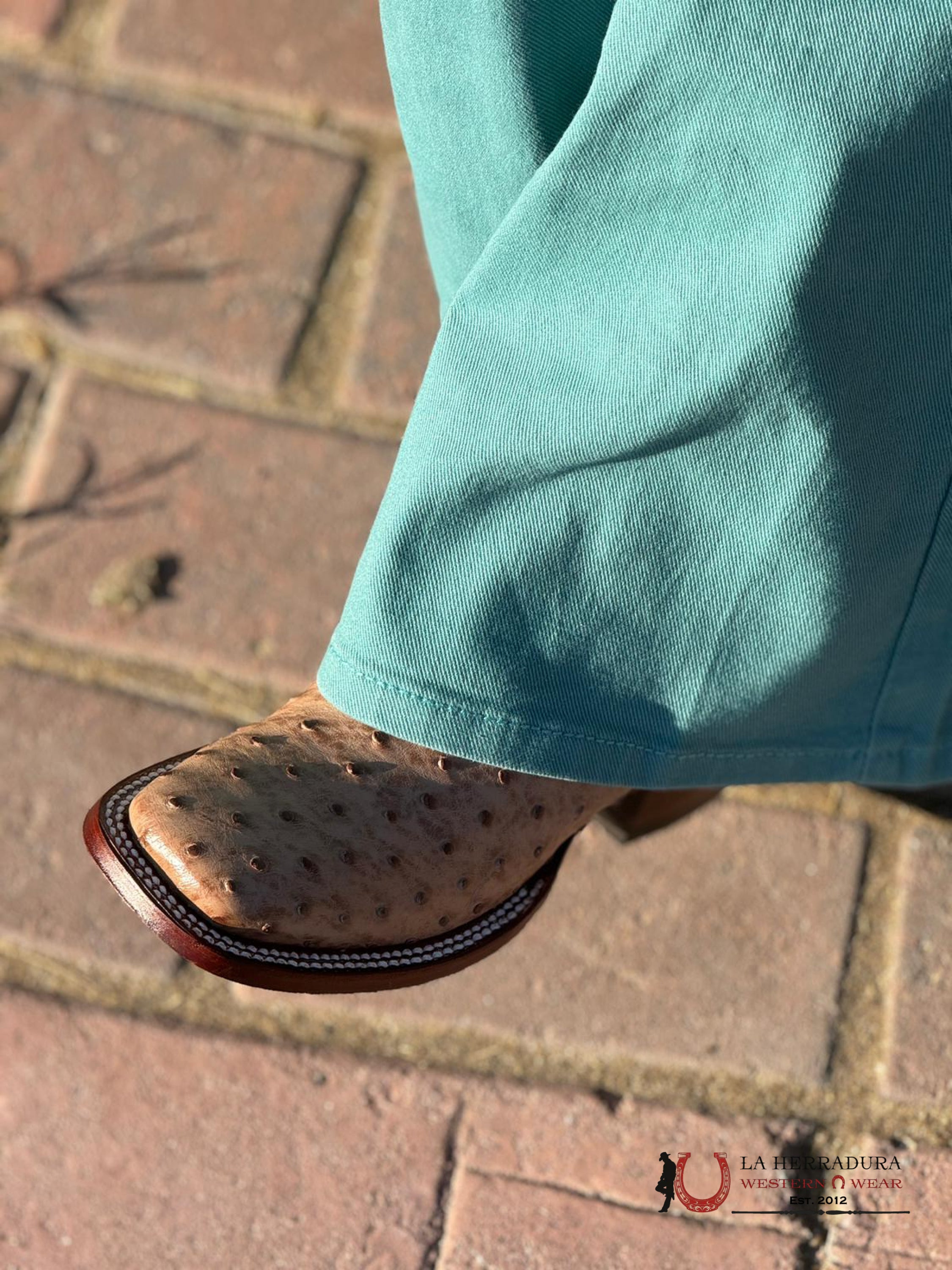 Los Altos Women’s Ostrich Mocha Wide Square Toe Botas Mujeres