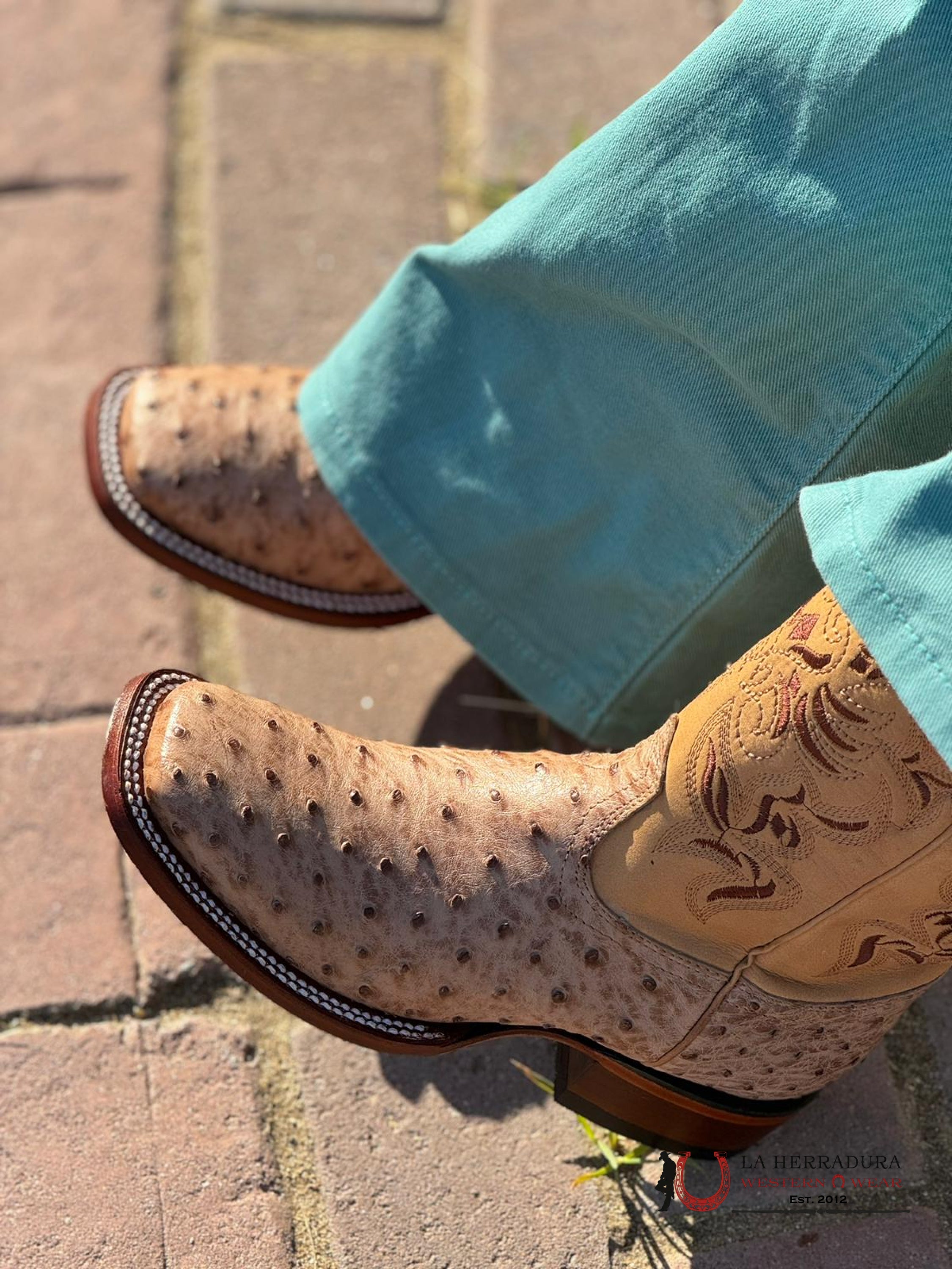 Los Altos Women’s Ostrich Mocha Wide Square Toe Botas Mujeres