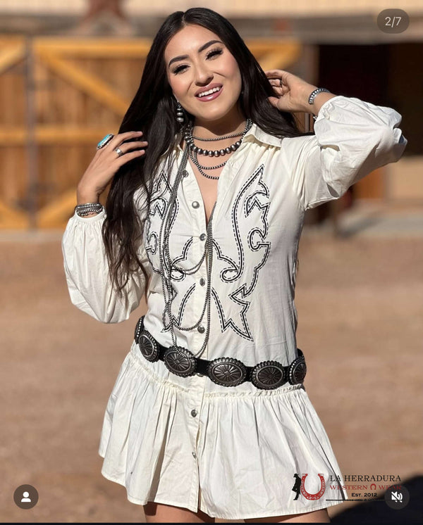 VESTIDO DE MANGA LARGA BLANCO CON ESTAMPADO DE VAQUERO DE MUJER AFORTUNADA Y BENDECIDA
