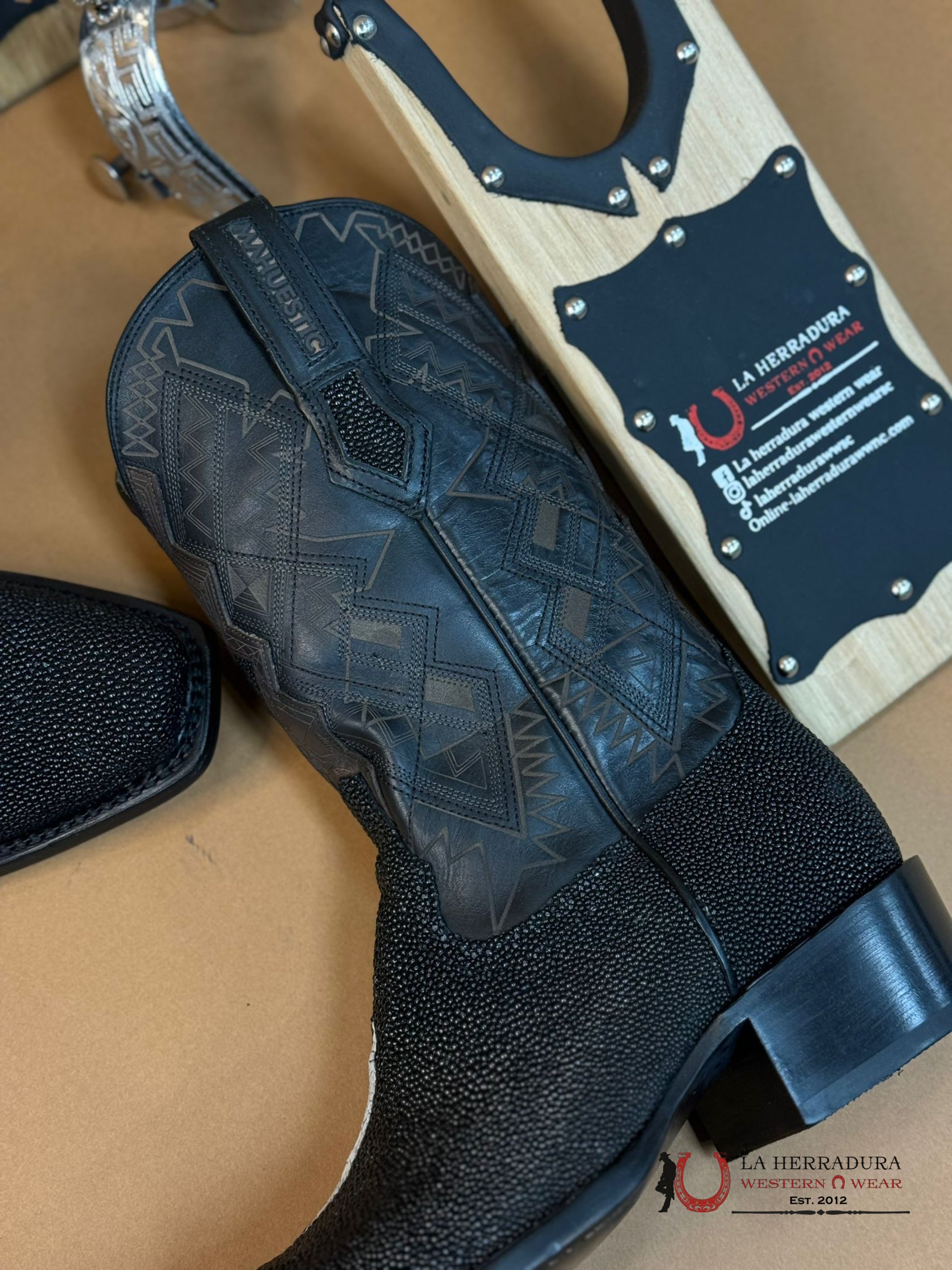 Mahuestic Mantarraya Negro Semi Square Toe Botas Hombres