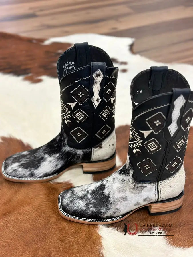 Mens Black & White Cow Hide (Every Pair Is Unique) Botas Hombres