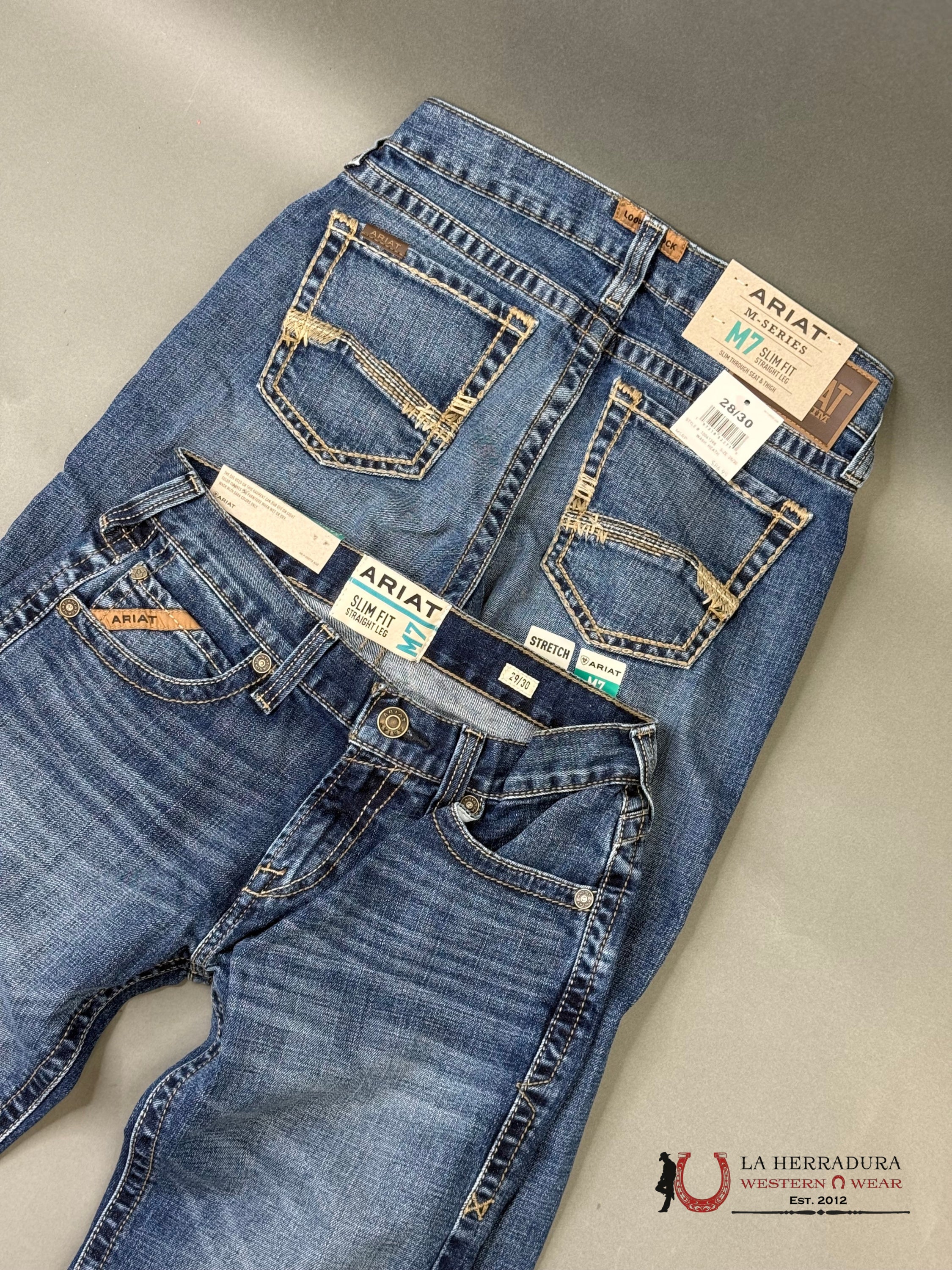 MENS M7 ARIAT WASH HEATH SLIM FIT STRAIGHT LEG BOOT CUT JEANS 1398 ARIAT JEANS