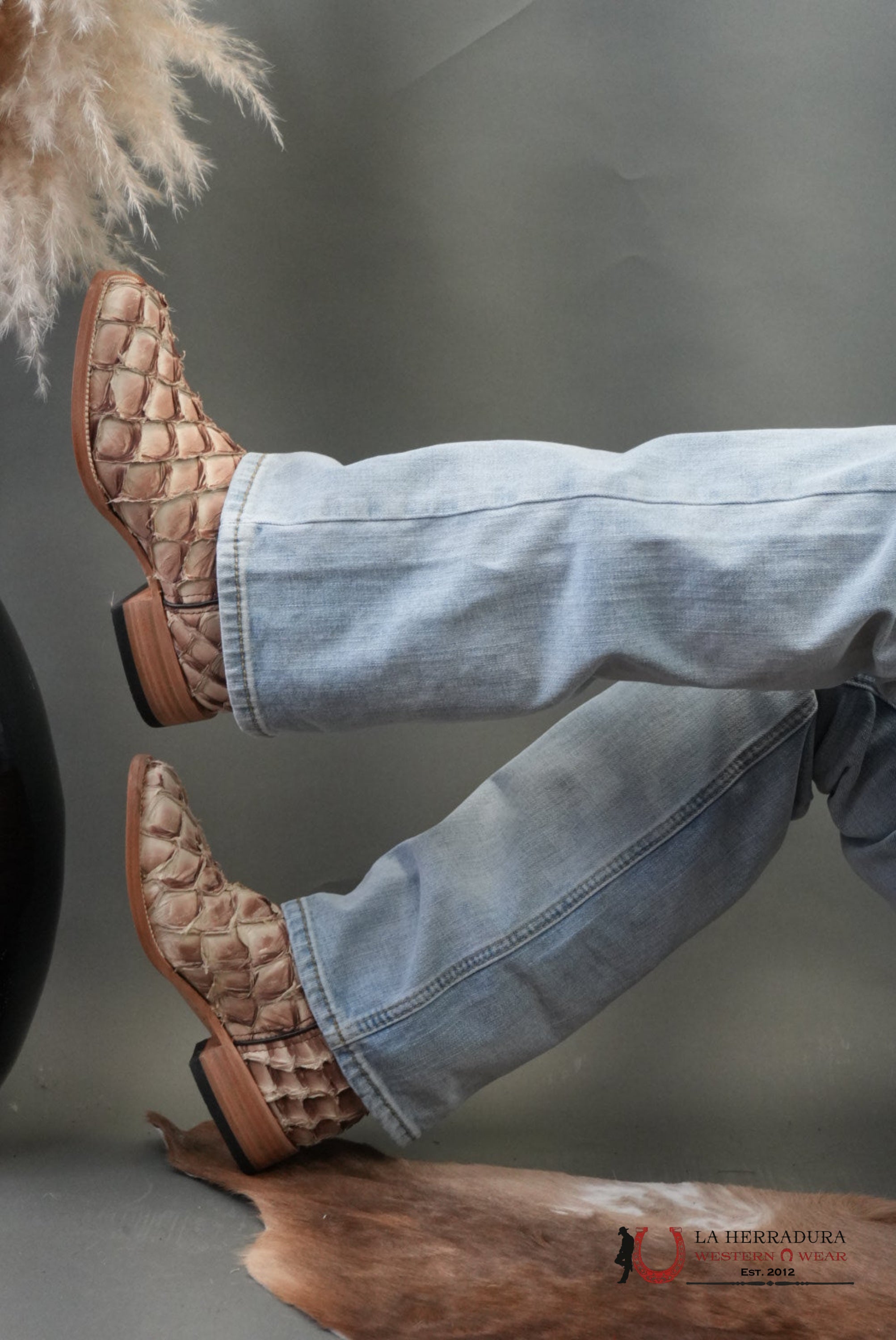 MENS M7 ARIAT WASH LELAND SLIM BOOT CUT JEANS 1402 ARIAT JEANS