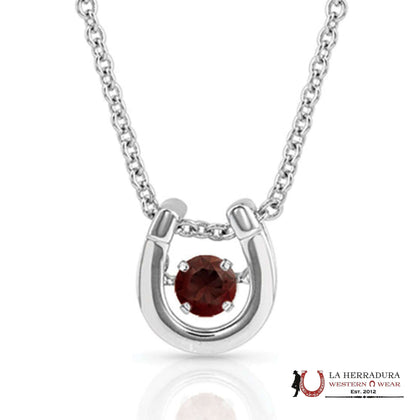 Collar de herradura con piedra natal Dancing de Montana Silversmith, enero - granate CZ