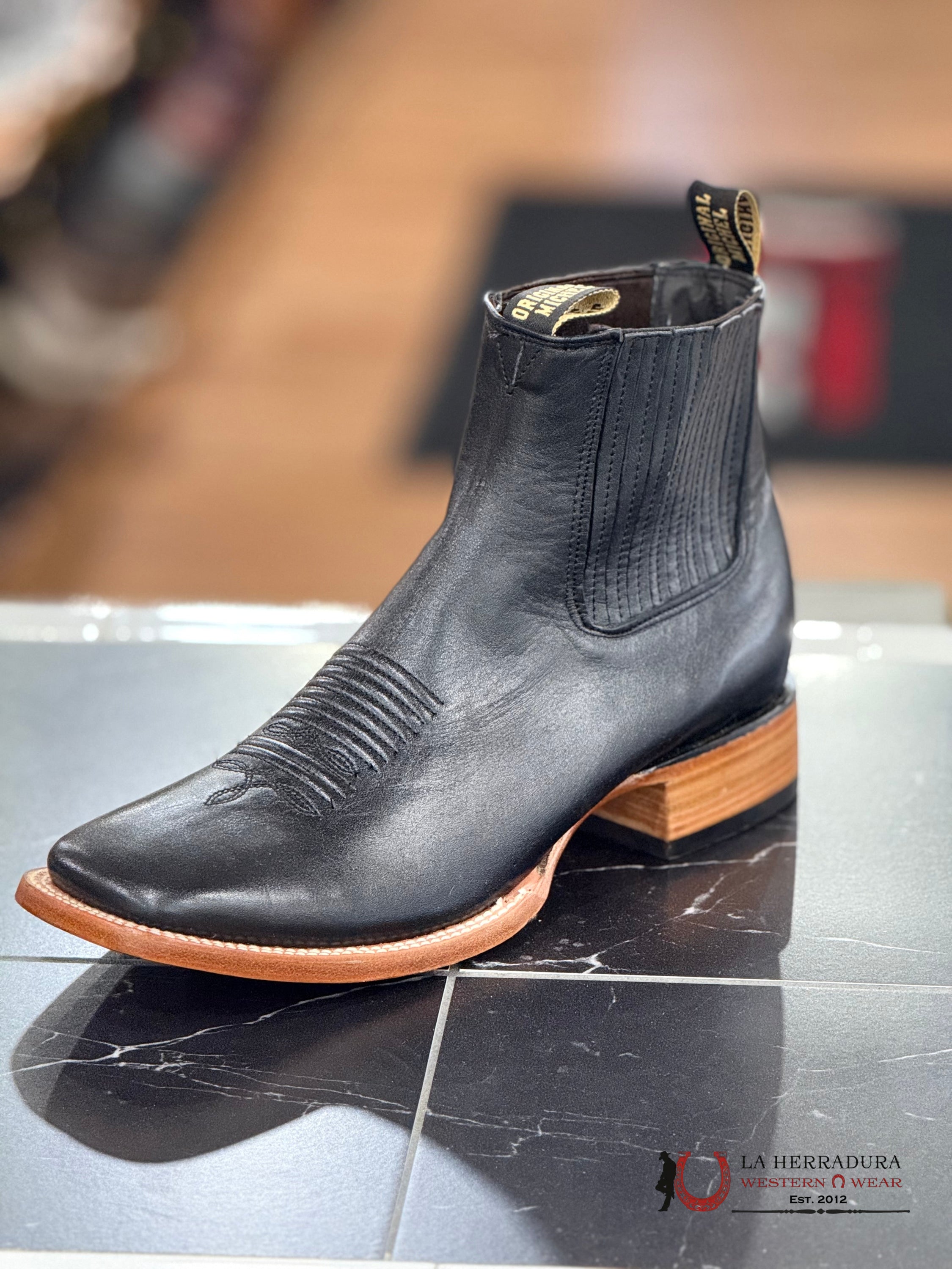 ORIGINAL MICHEL BOSTON BLACK SHORT BOOT SQ. TOE -582B4705 BOTAS HOMBRES