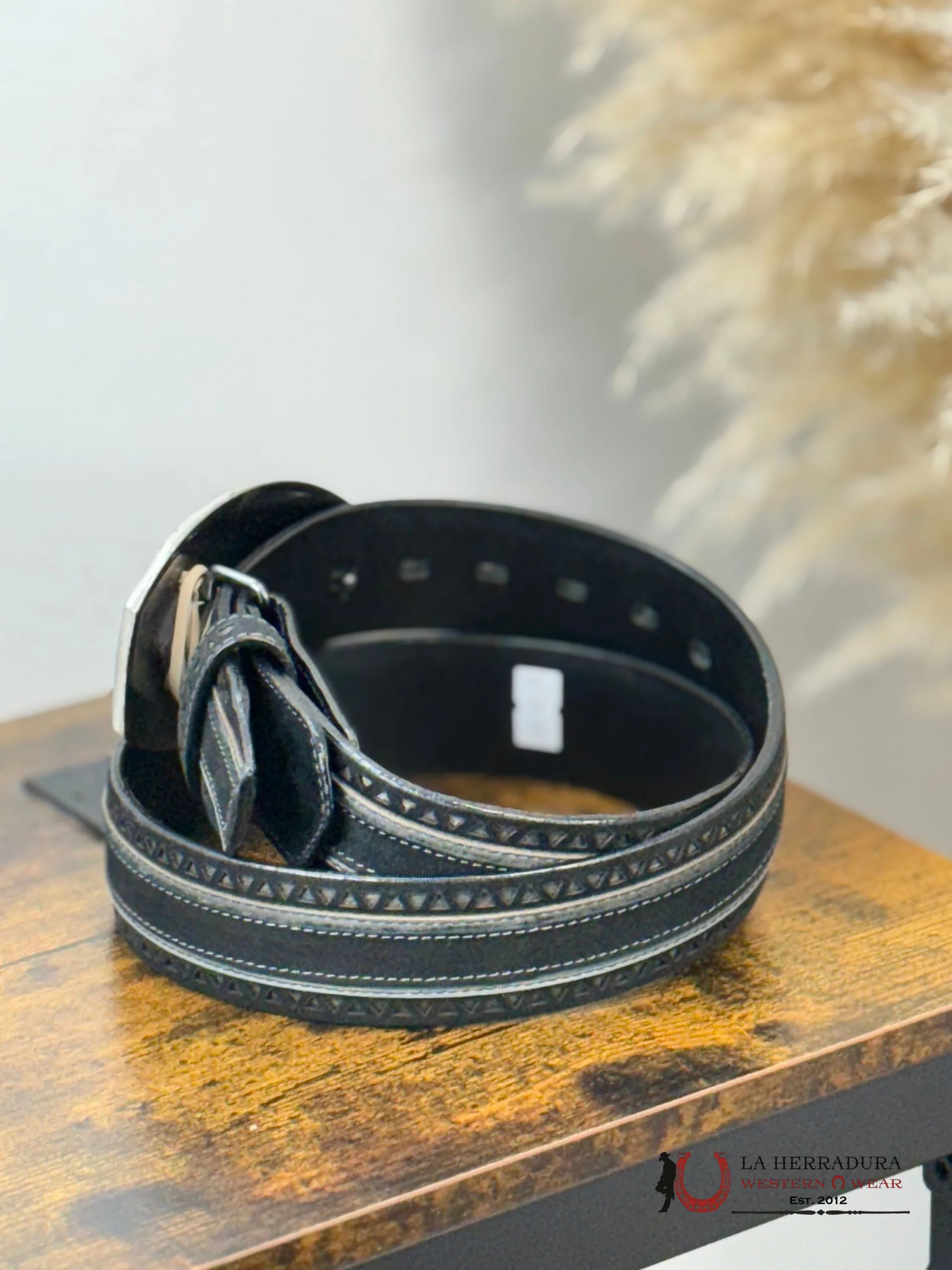 PULL UP BLACK TRIANGLE STITCHED MEN BELT SILVER ROUND BUCKLE CINTURONES HOMBRES