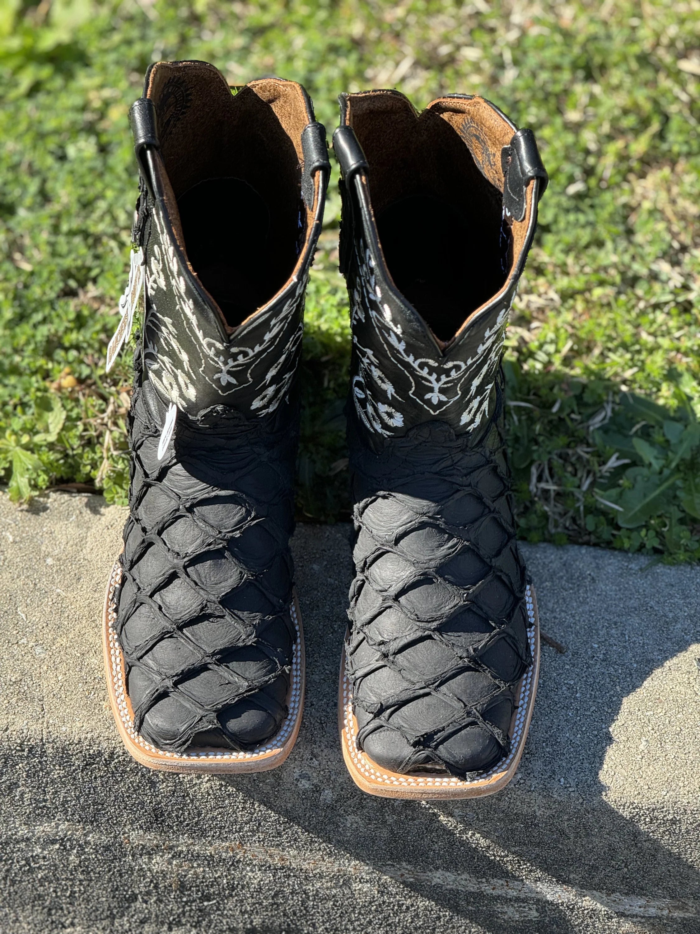 Rancher Fish Exotich Boots Women’s Black Matte Flower Top Botas Mujeres