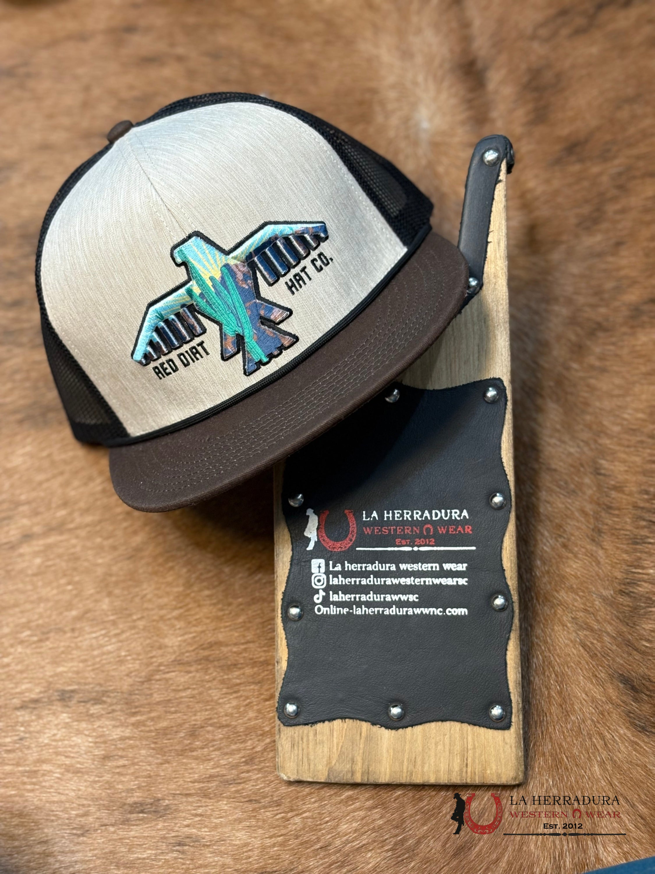 RED DIRT BROWN AND BLACK CAPS MENS GORRAS HOMBRES