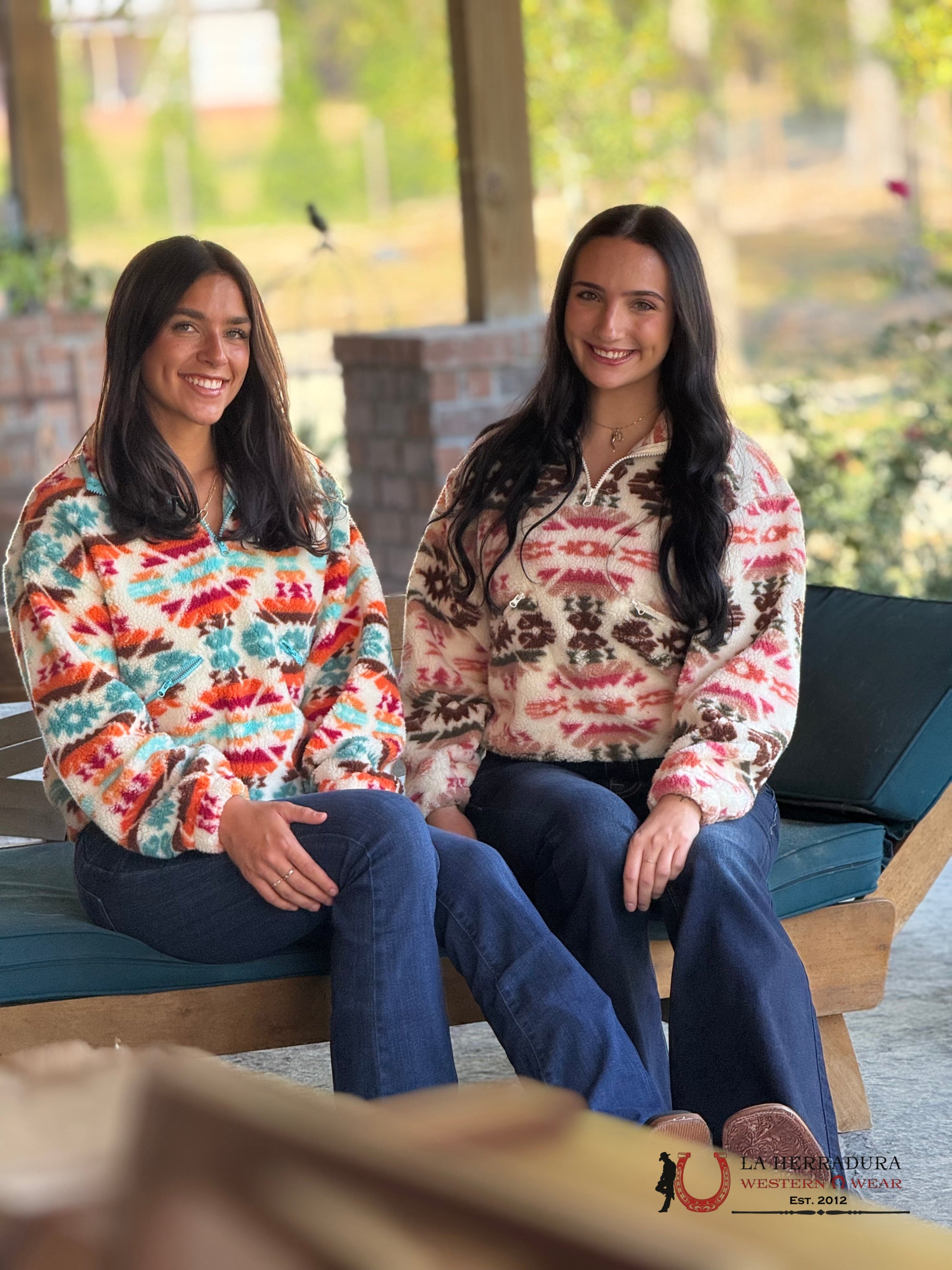 Rock&Roll Womens Cream Aztec Print Sherpa Pullover Ropa Mujeres