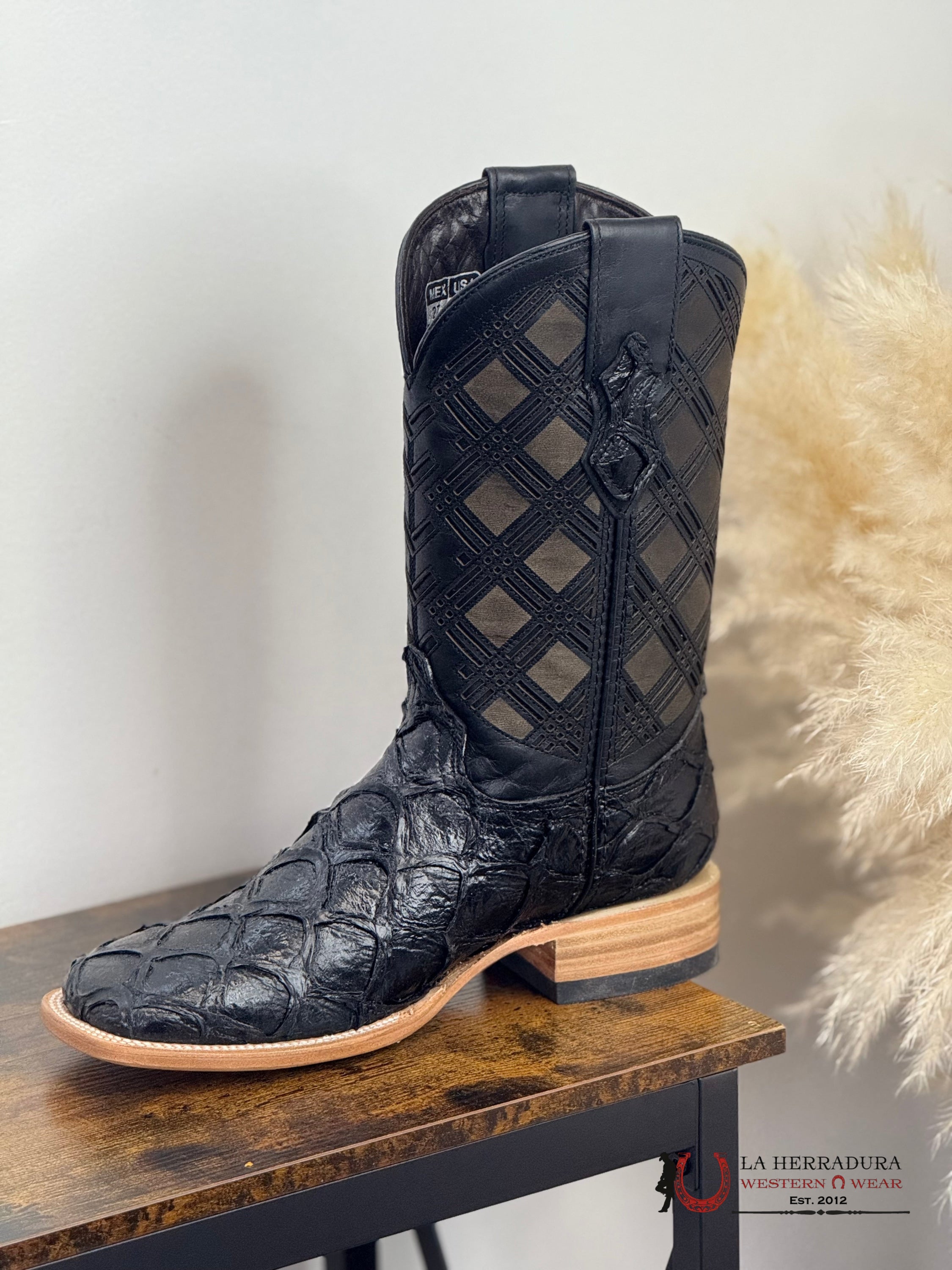 ROCKEM CLON FISH BOOT SHINY BLACK PIRARUCU SQ. TOE BOTAS HOMBRES