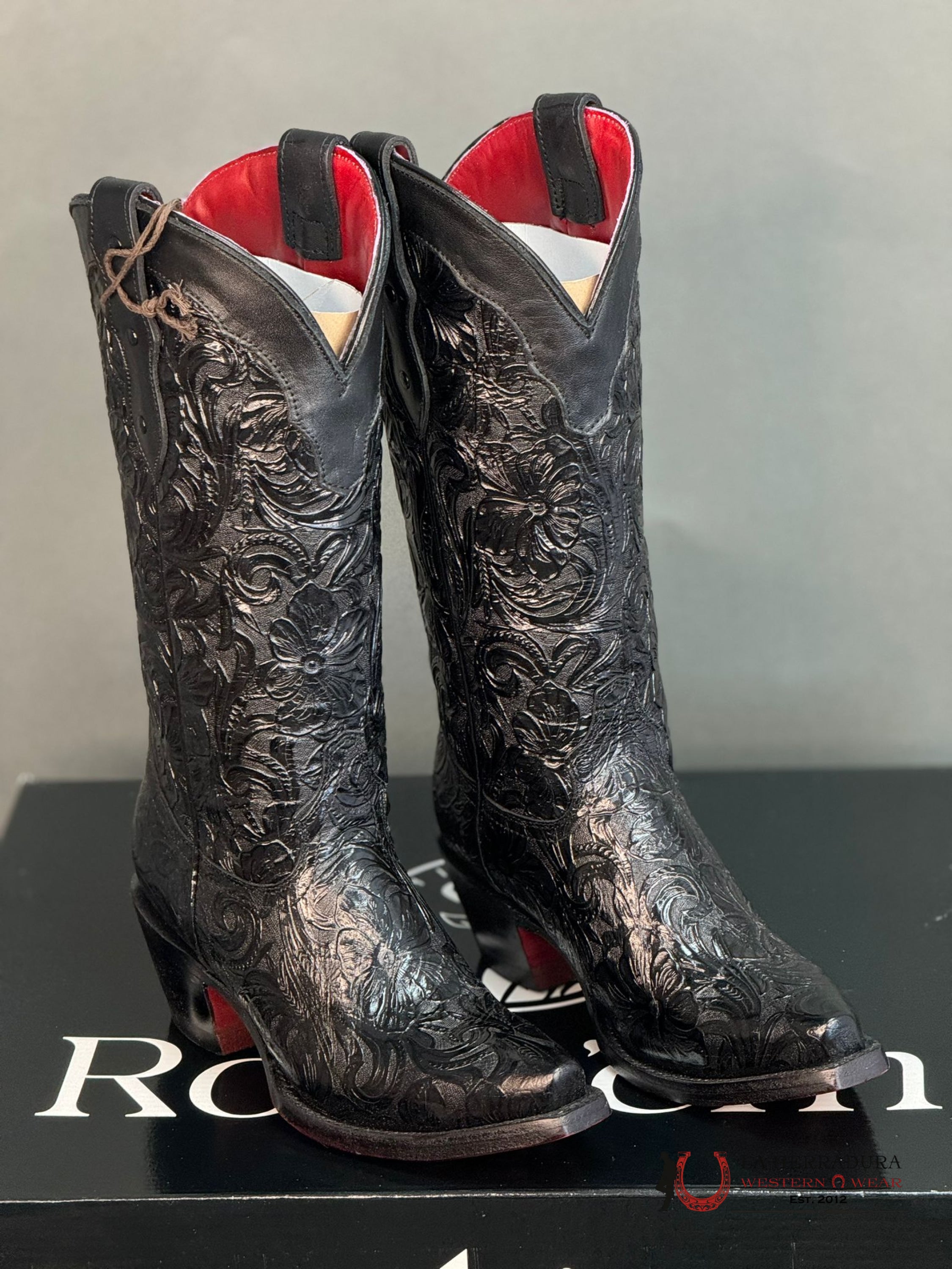 Rock’em Hand Tooled Flor De Luz Black Point Toe Botas Mujeres