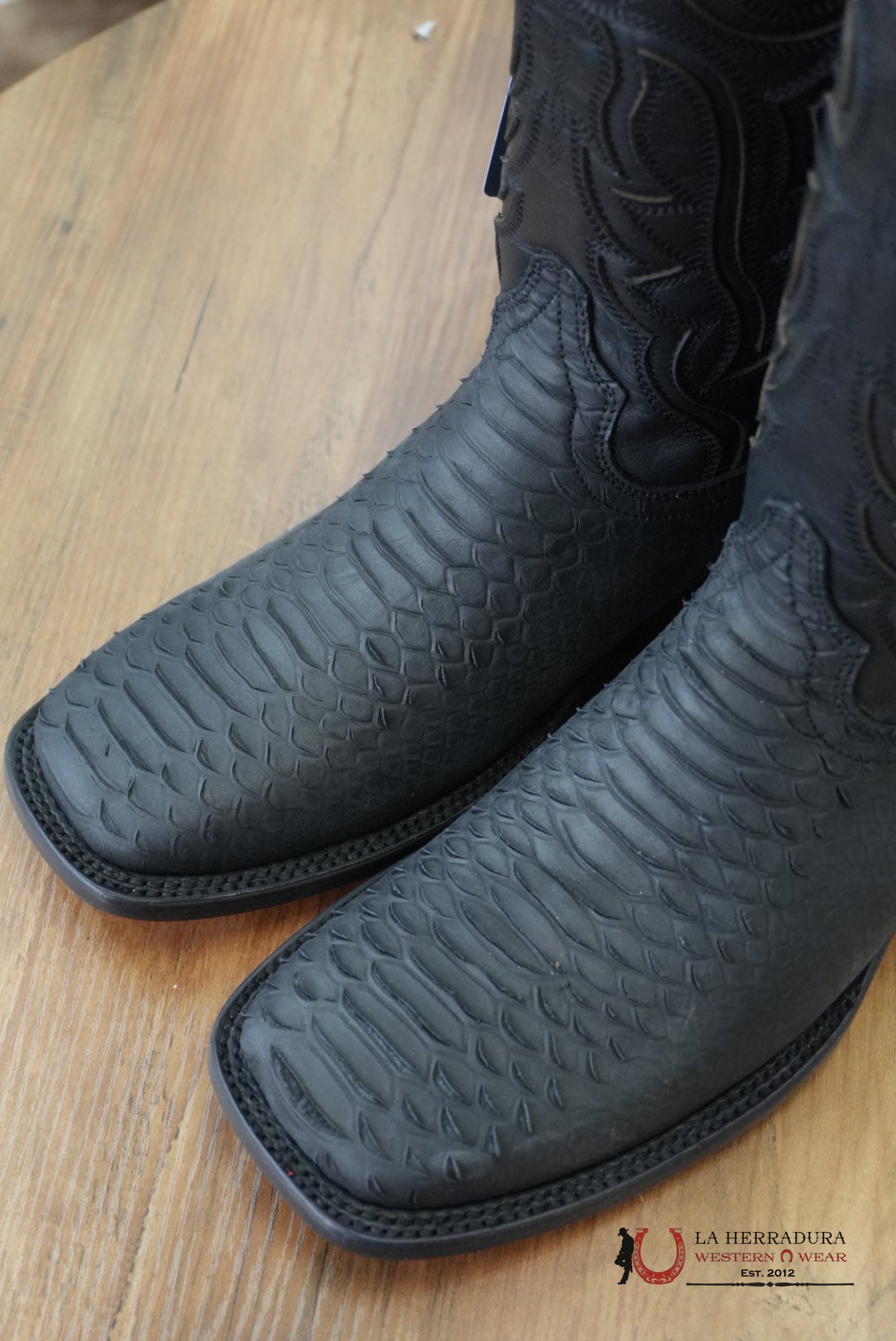 MENS PYTHON BABY NEGRO RED BOTTOM MATTE BOOT BOTAS HOMBRES