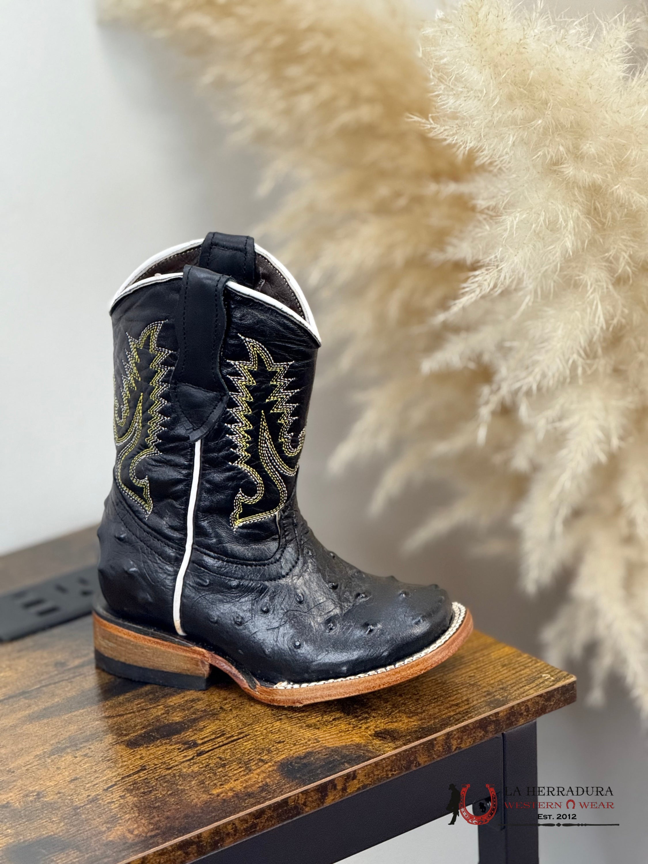 ROCKEM KIDS BLACK OSTRICH WOODEN SOLE SQ. TOE NIÑOS