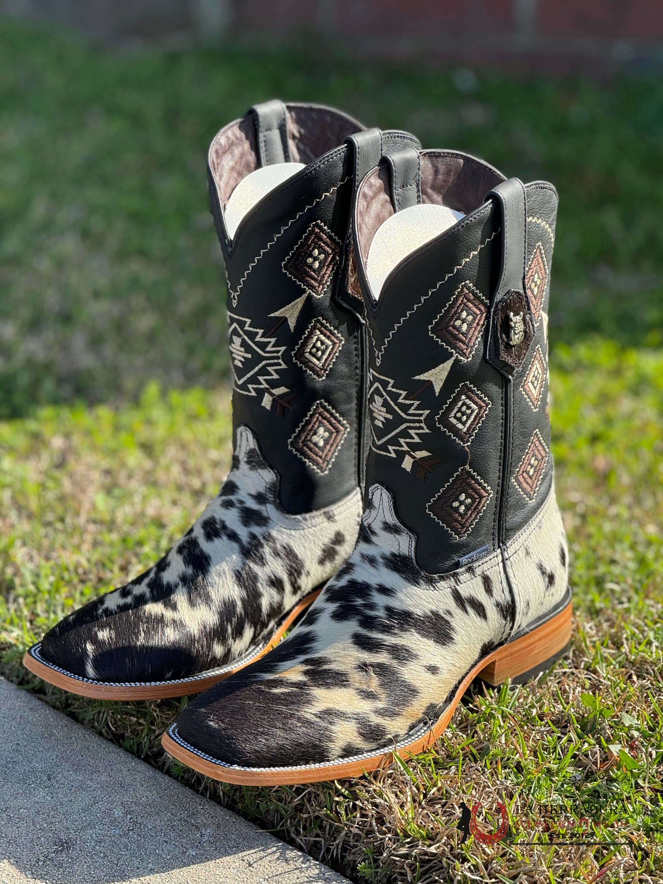 Mens Black & White Cow Hide (Every Pair Is Unique) Botas Hombres