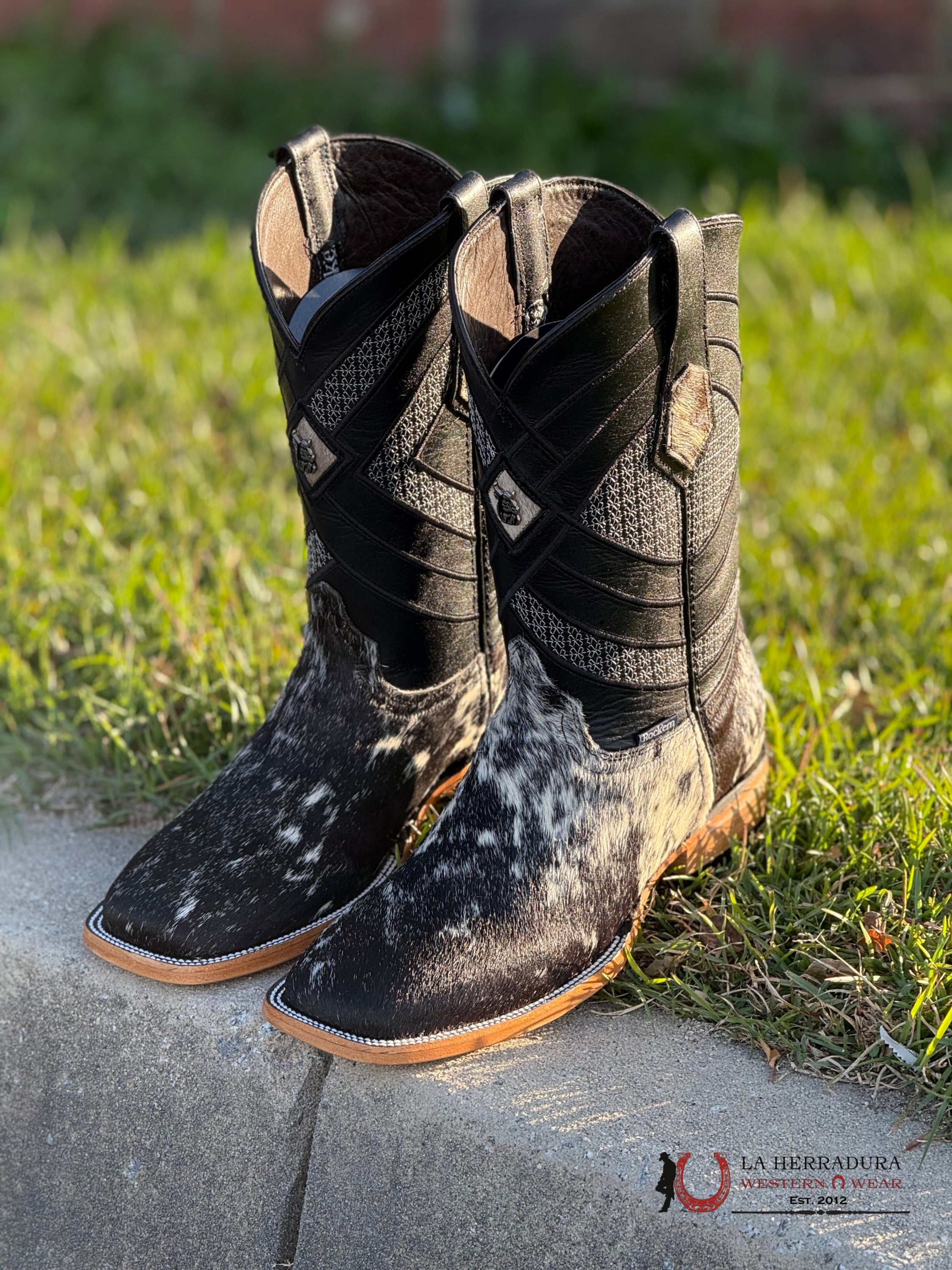 Mens Black & White Cow Hide New Top H-501 (Every Pair Is Unique) Botas Hombres