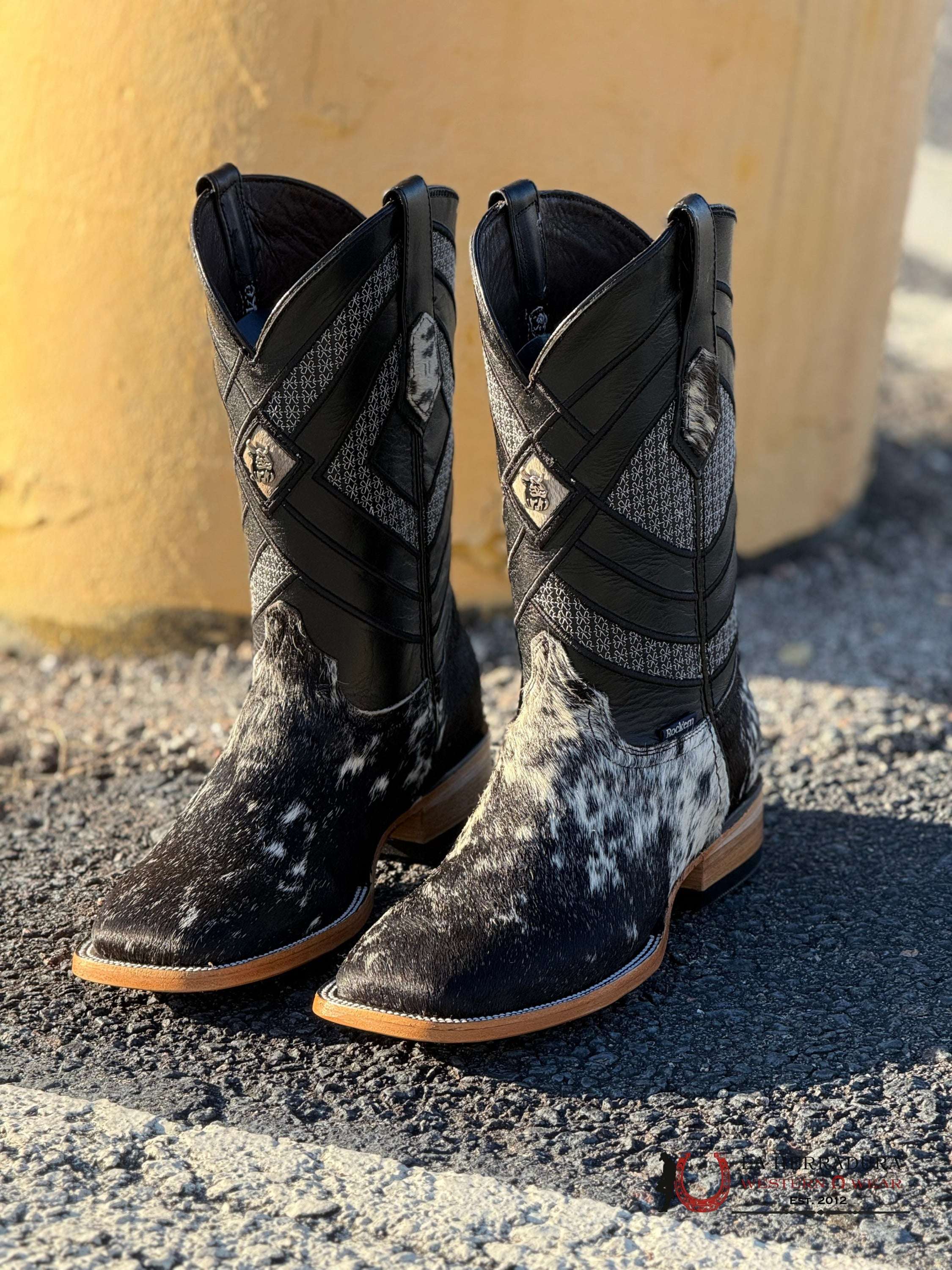ROCKEM MENS BLACK & WHITE COW HIDE NEW TOP H-501 (EVERY PAIR IS UNIQUE