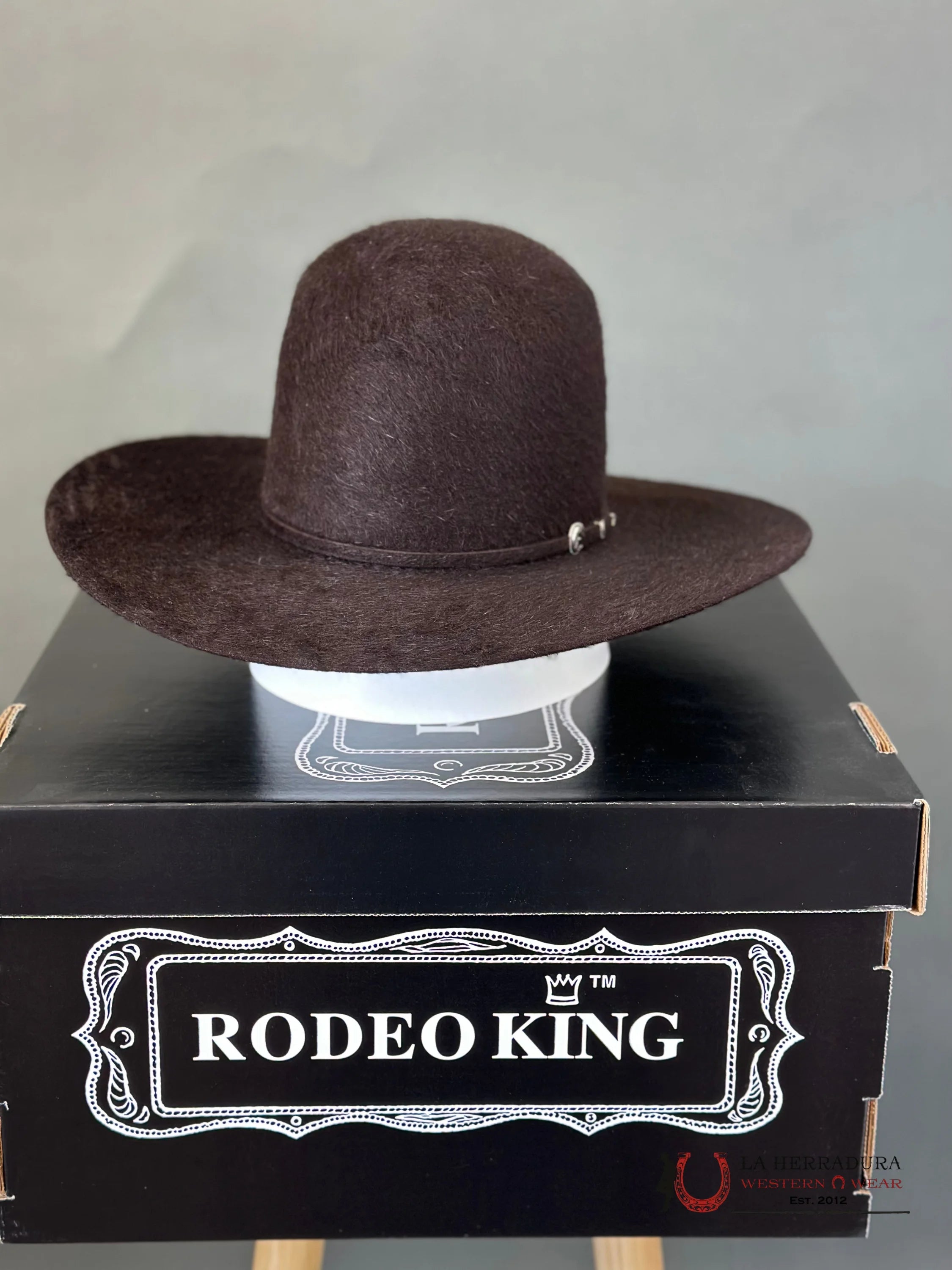 Rodeo King 10X Grizzly Black Cherry Open Crown Tejana
