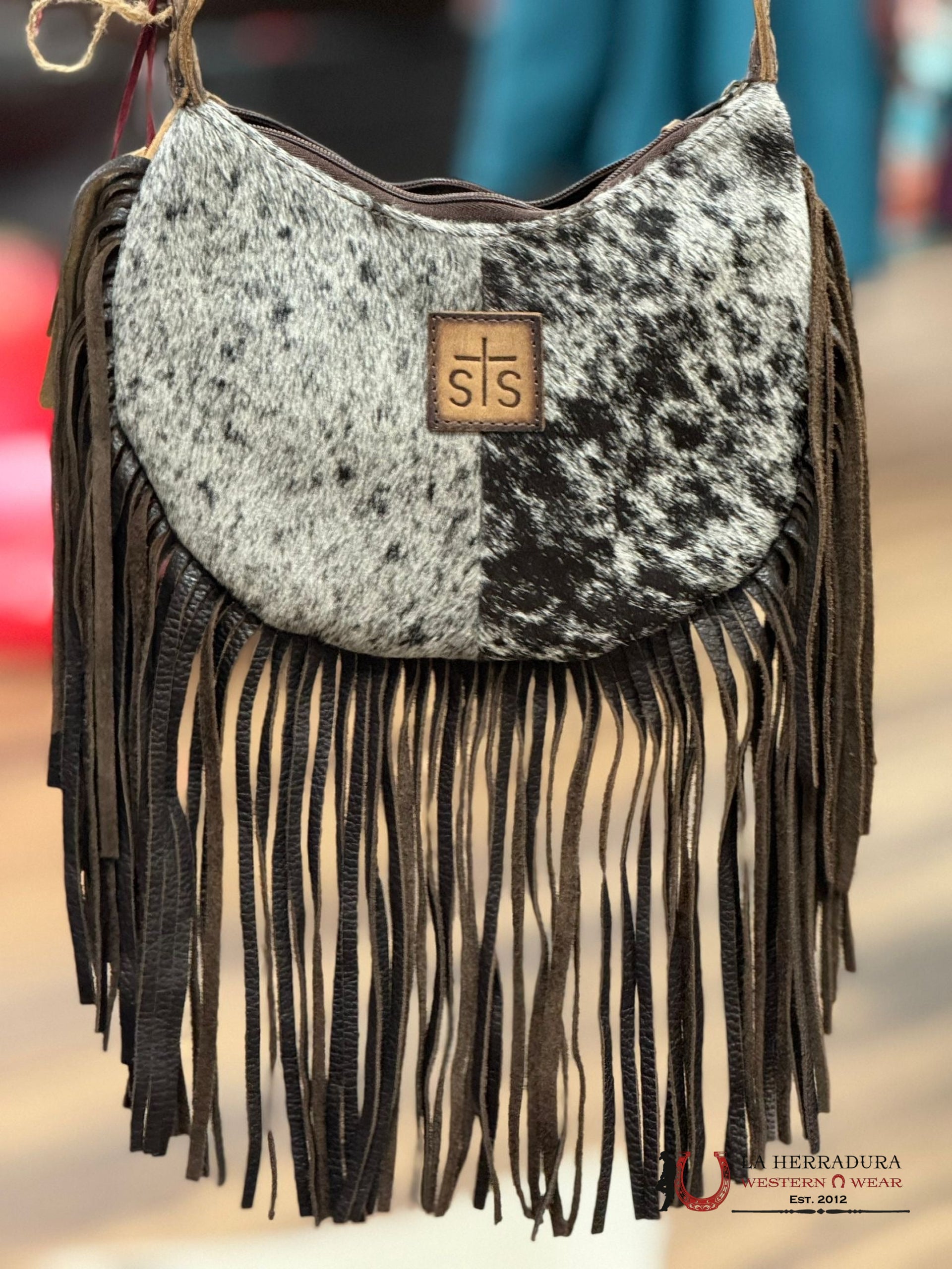 STS RANCHWEAR COWHIDE BLACK WHITE NELLIE FRINGE BAG