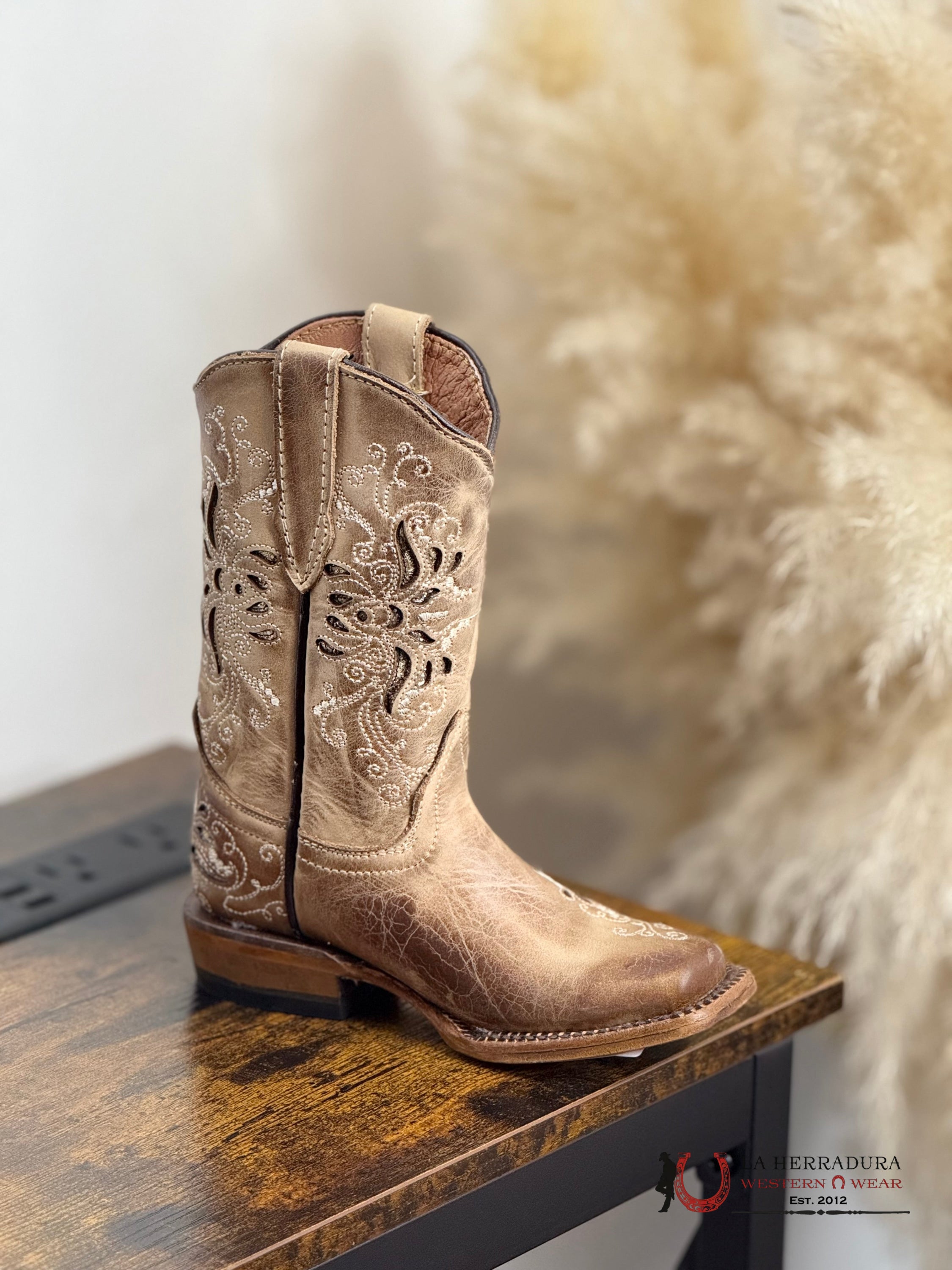 TANNER MARK KIDS MESQUITE GIRLS SAND WITH BROWN BUTTERFLY INLAY -TMG 205062 NIÑOS