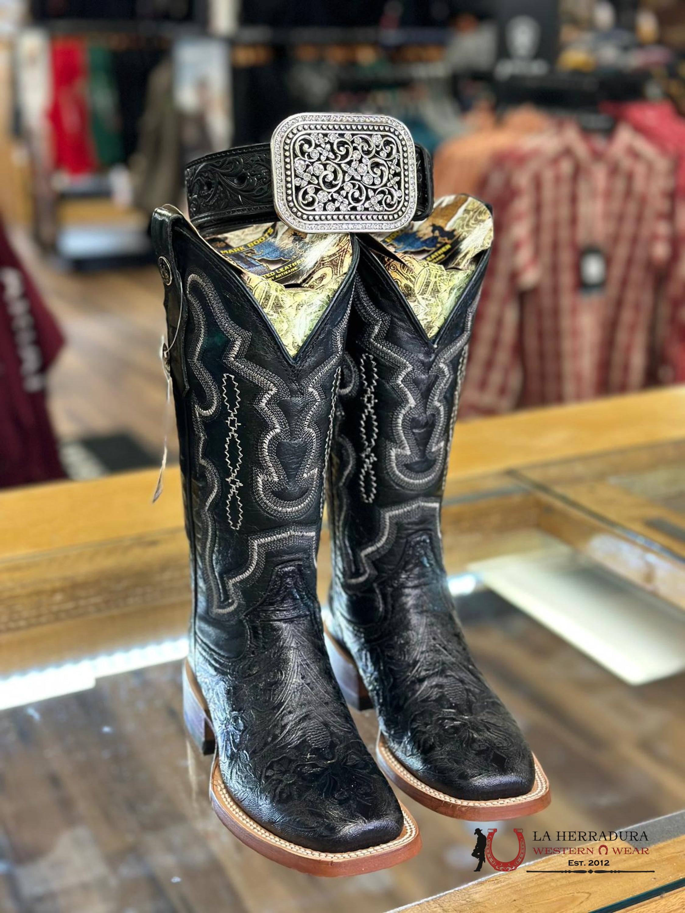 Tanner Mark Women’s Black Fango Top Hand Tooled Print Botas Mujeres