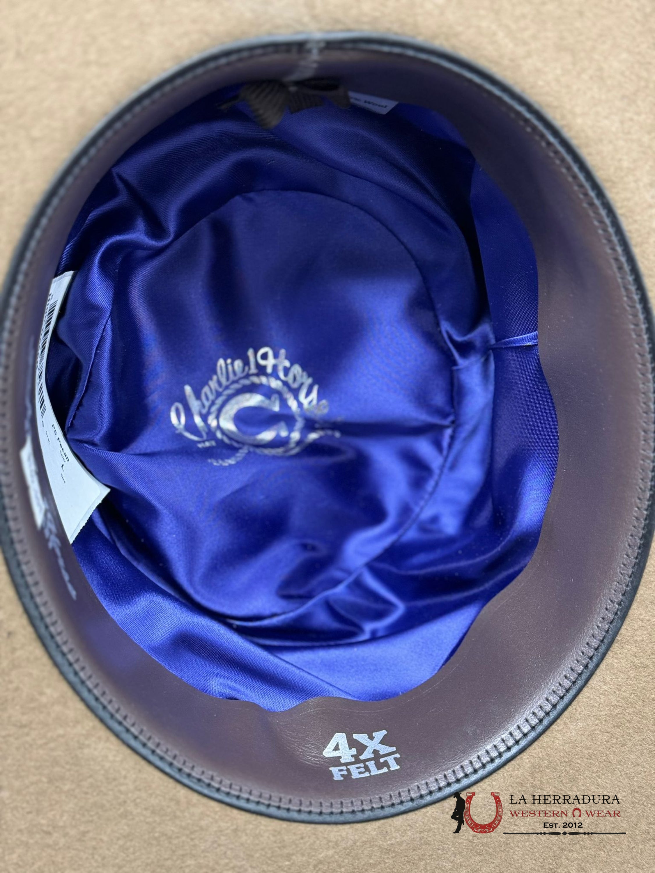 Texana Charlie Horse Pecan High Desert Texanas Mujeres