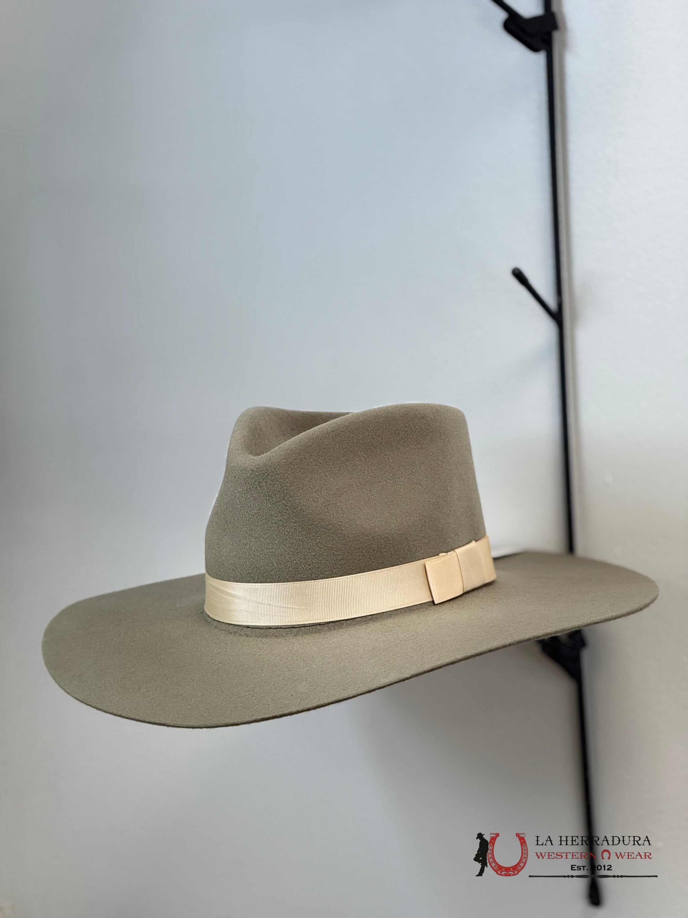 TEXANA TWISTER PINCHED FRONT MUSHROOMS TEXANAS MUJERES