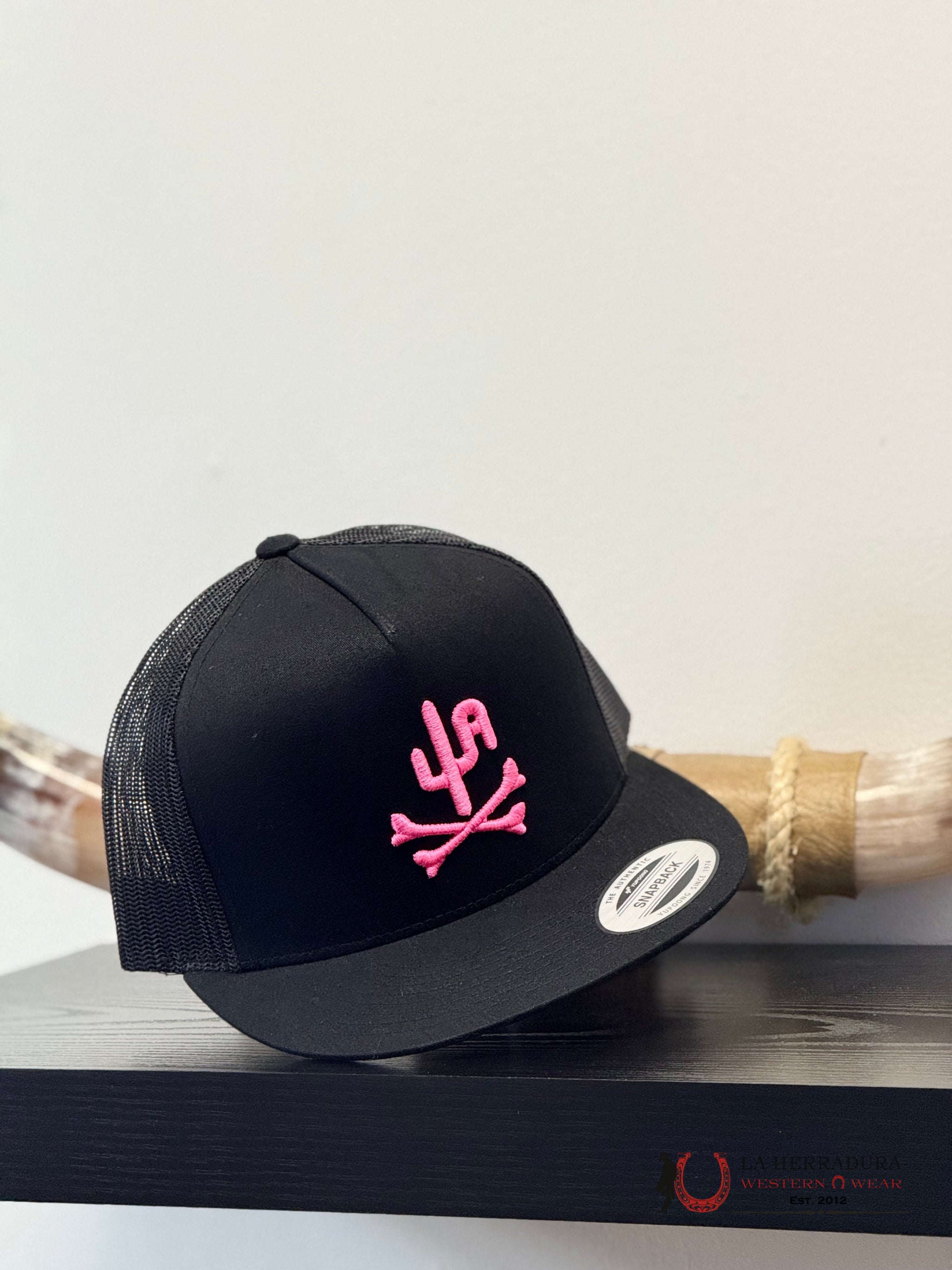 TEXAS RANCH WHITE Style 033 black con rosa HAT