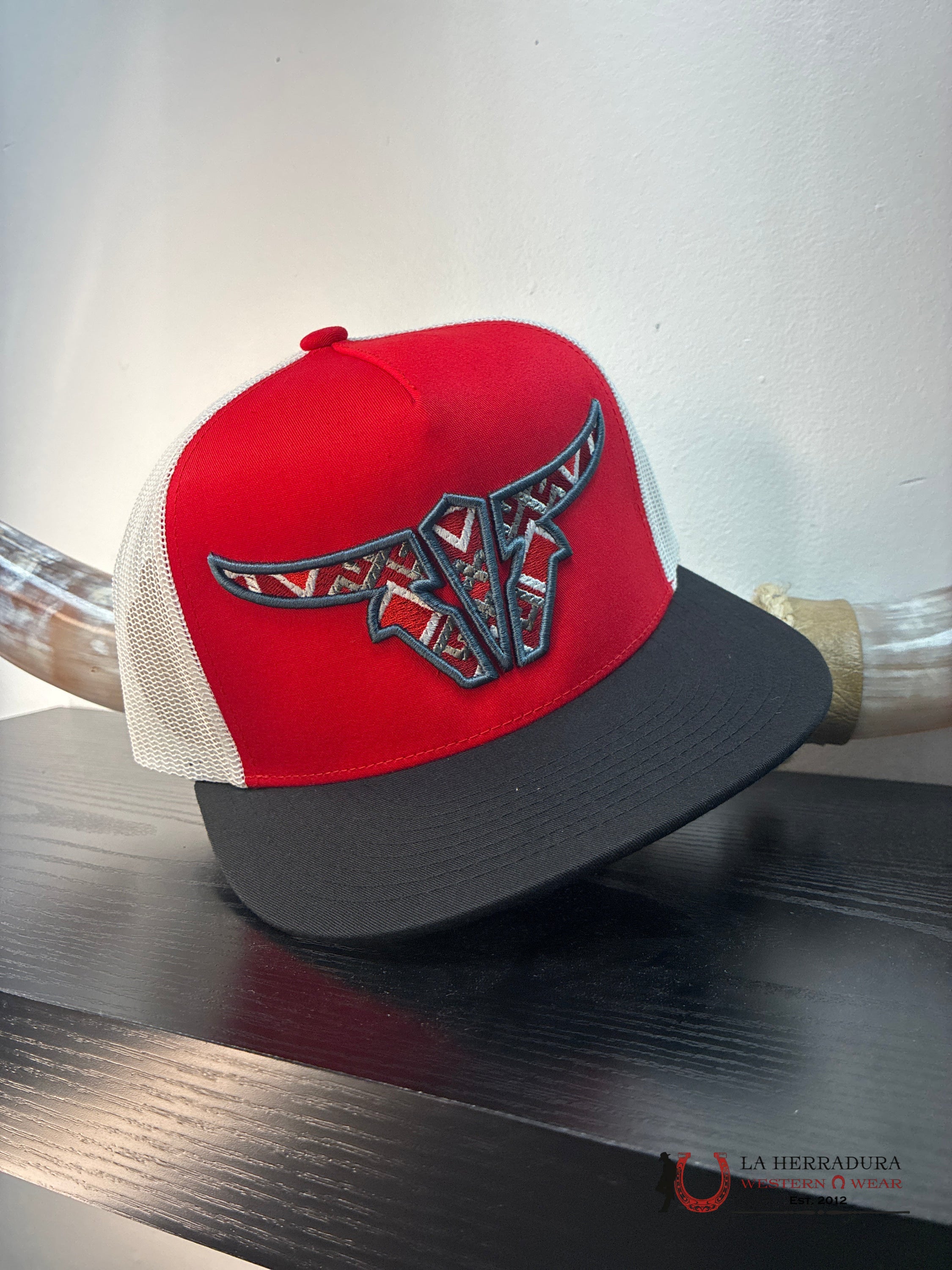 TONOBULL RED WITH BLACK 2.0 CAPS MENS GORRAS HOMBRES
