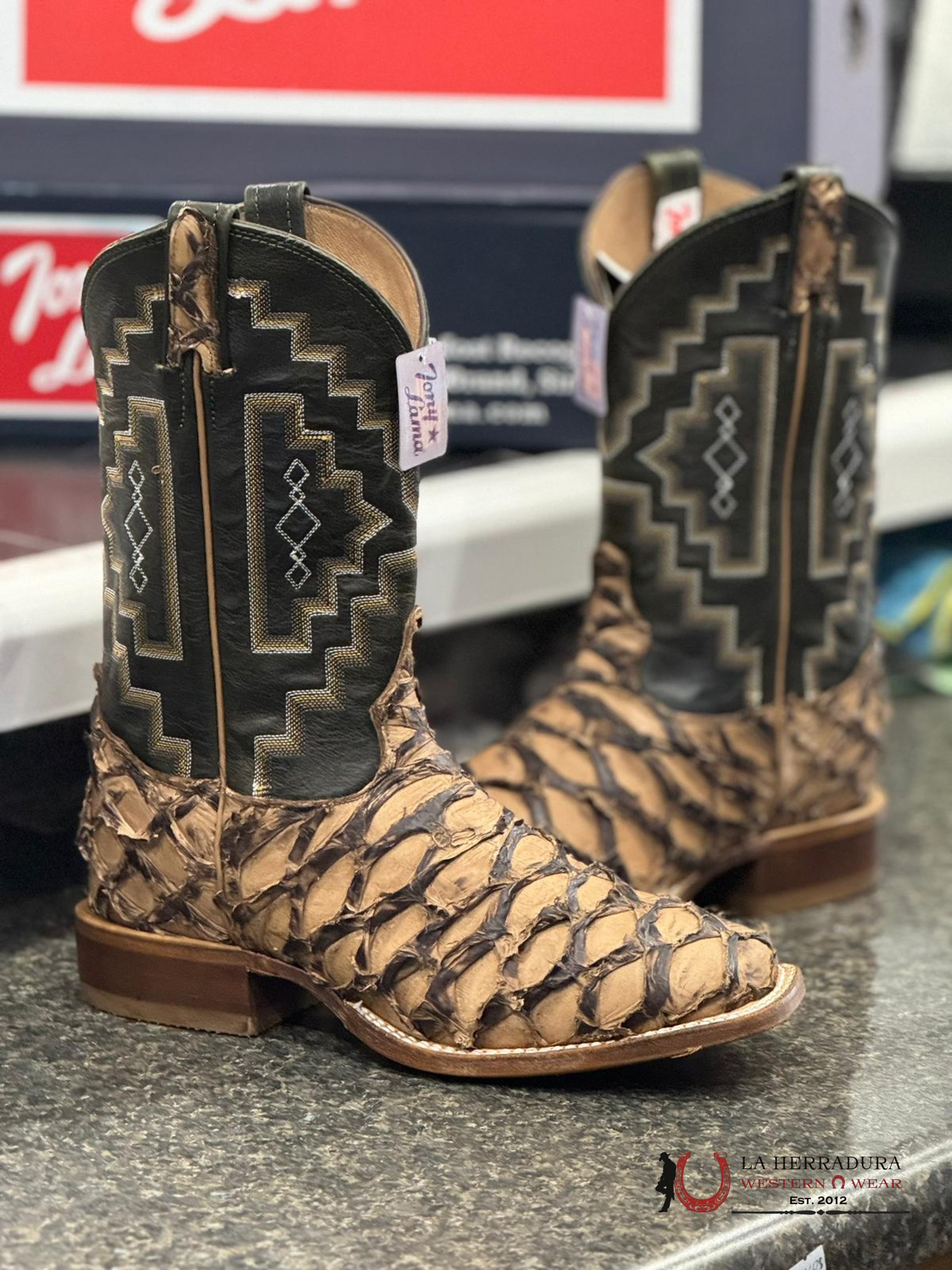 Tony Lama Leviathan Chocolate Pirarucu Square Toe Botas Hombres
