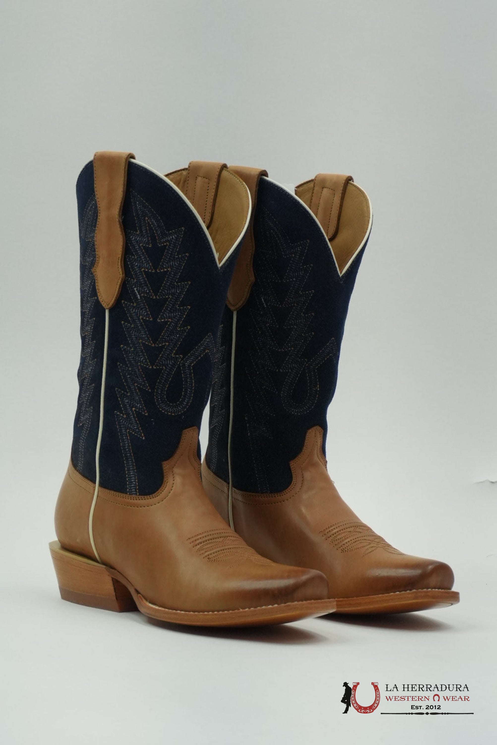 TORO SENTADO CLAYTON GOLD/GAMUZA AZUL MARINO BOTAS HOMBRES
