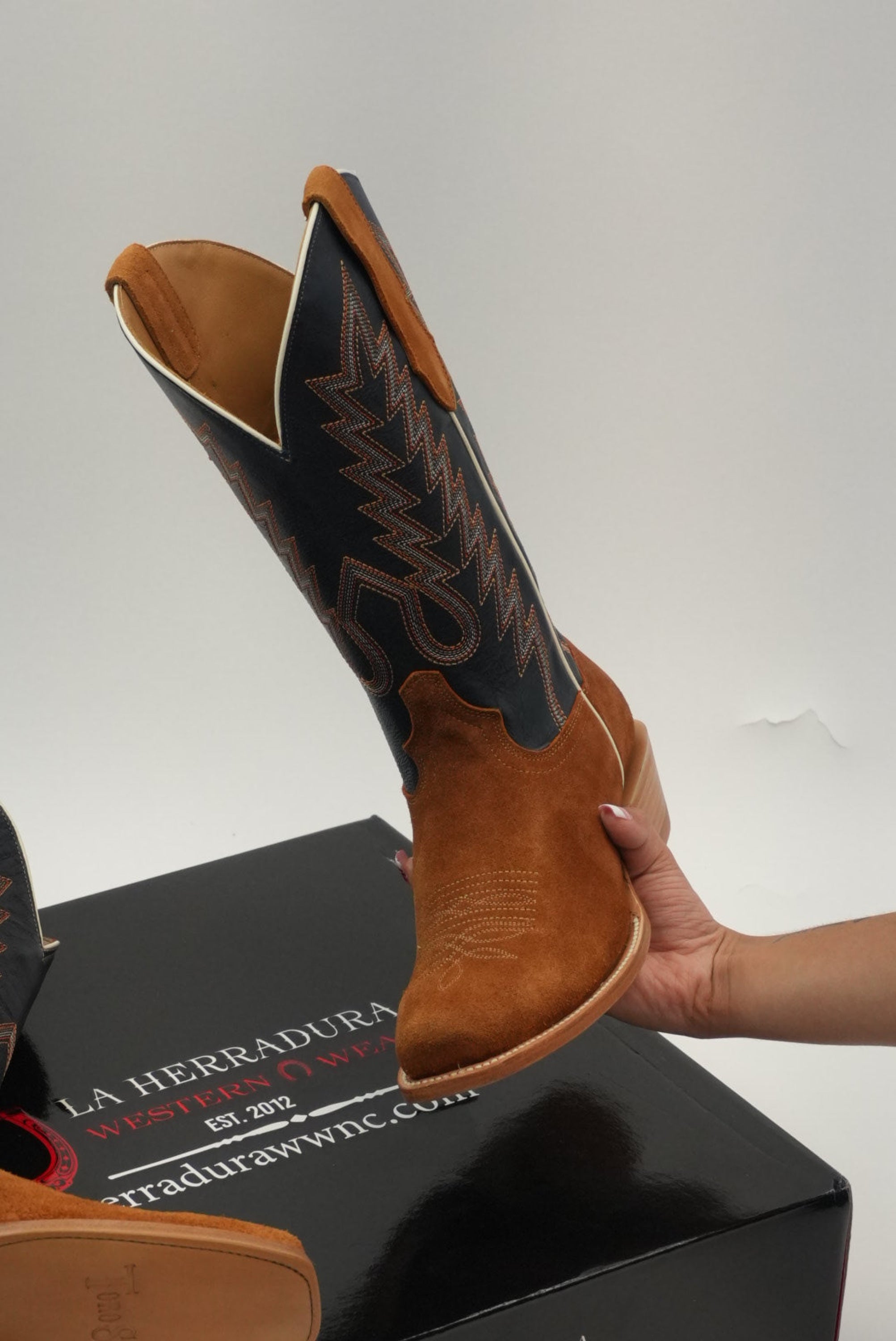 TORO SENTADO GAMUZA ALMOND/BILLY CALF NAVY