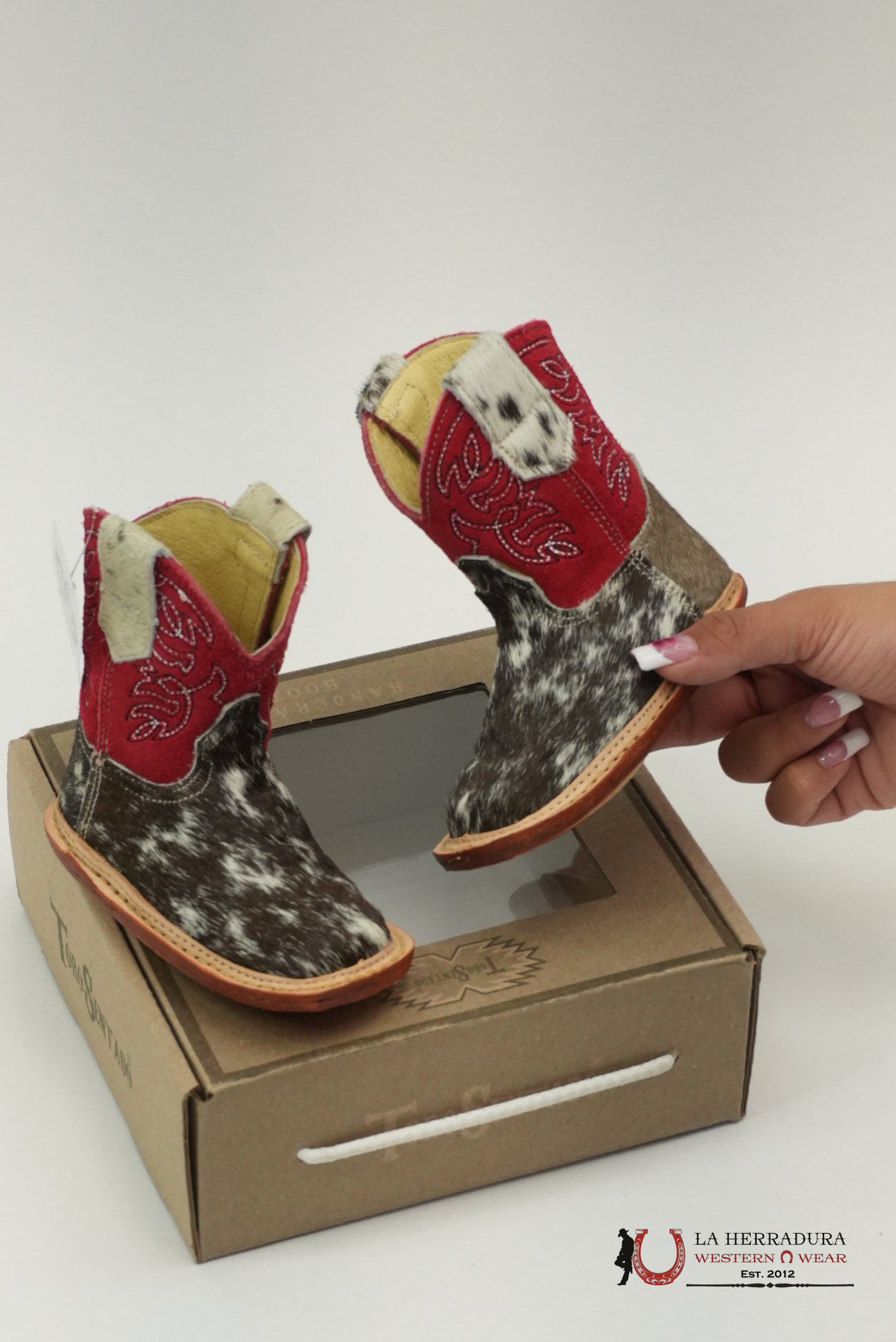 TORO SENTADO PELO MORO INFANTS BOYS NIÑOS