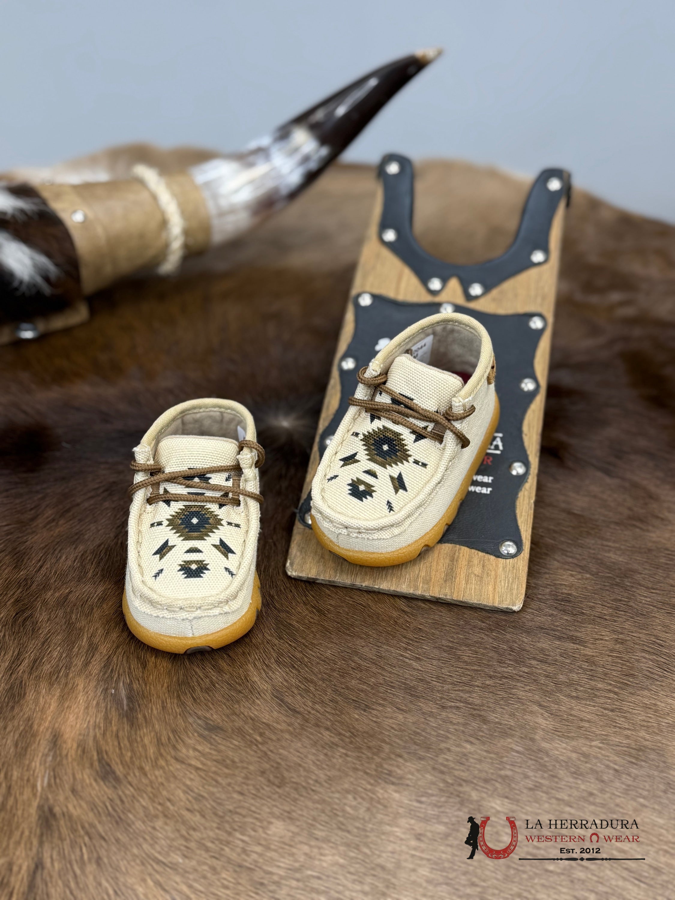 Twisted X Beige Multi Niños