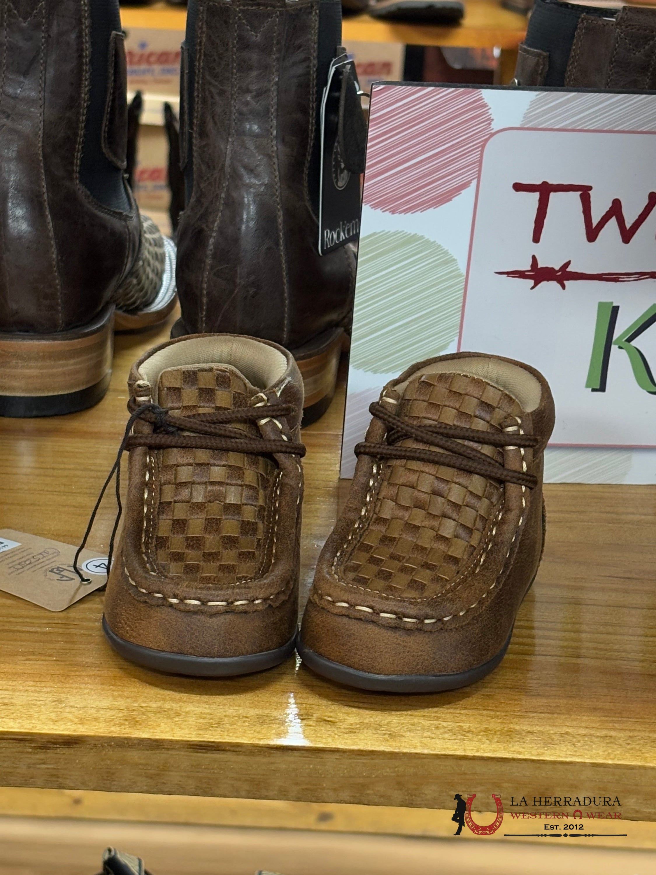 Twisted X Carson Brown Niños