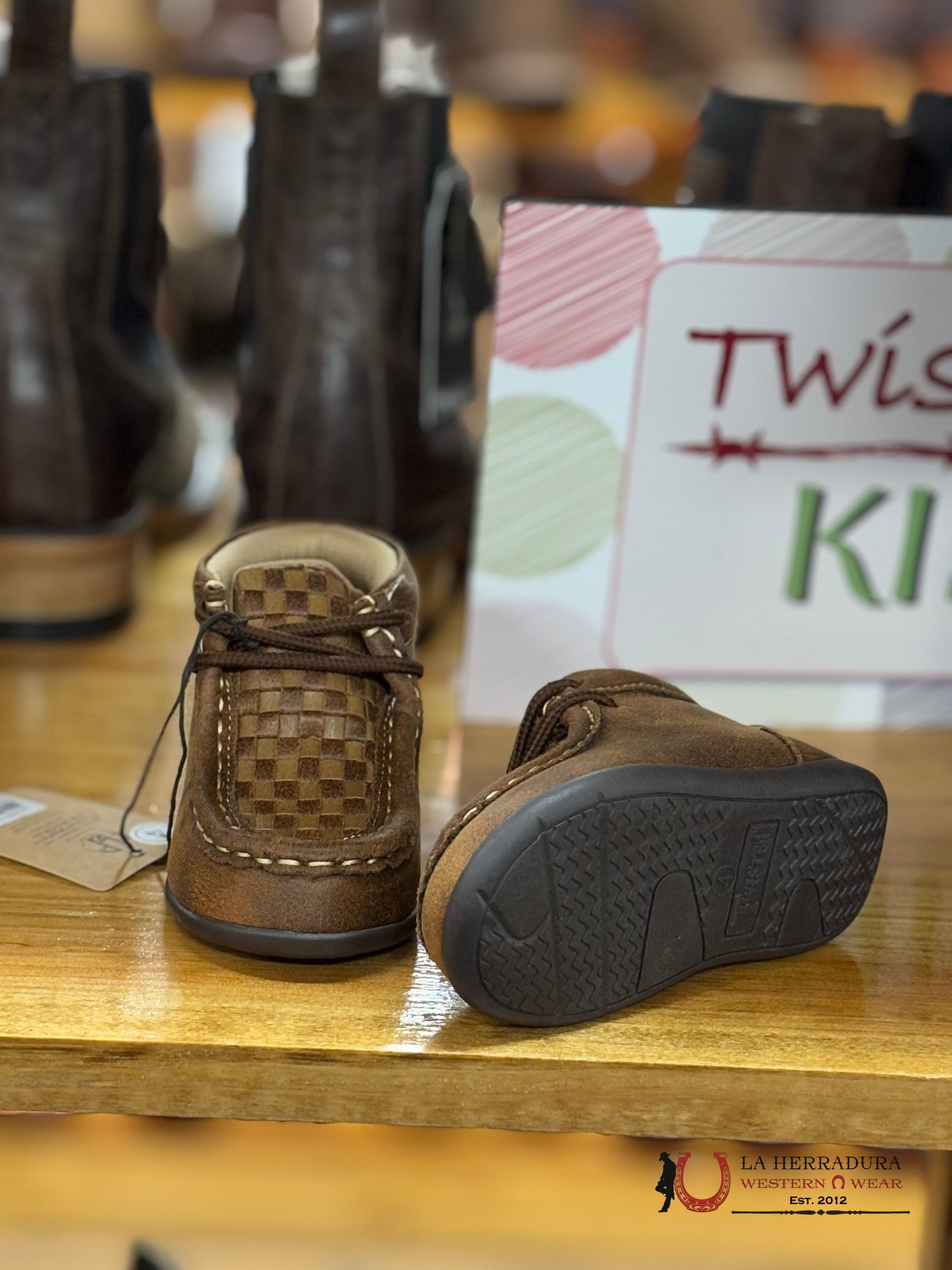 Twisted X Carson Brown Niños