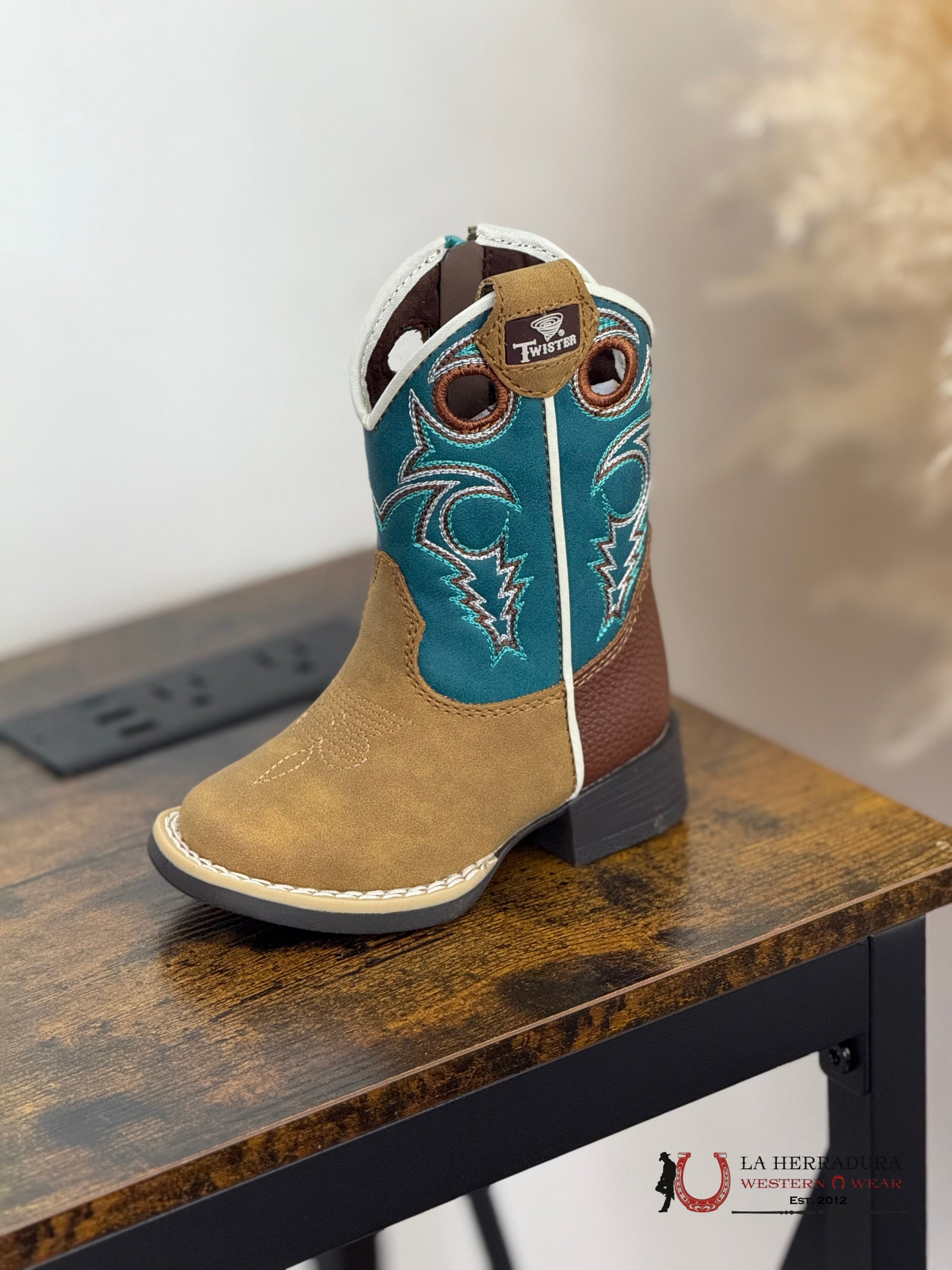 TWISTER KIDS ‘JENSEN’ LIGHT BROWN W/ TURQUOISE TUBE NIÑOS